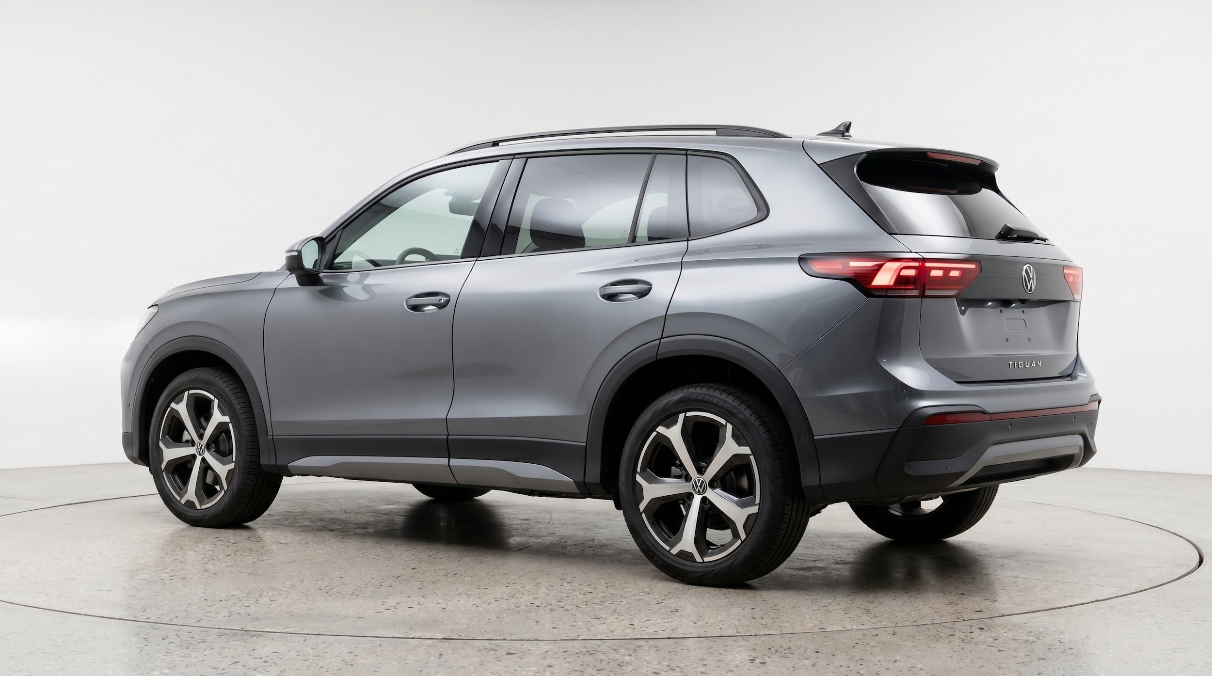Thumbnail: 2026 Volkswagen Tiguan - 6