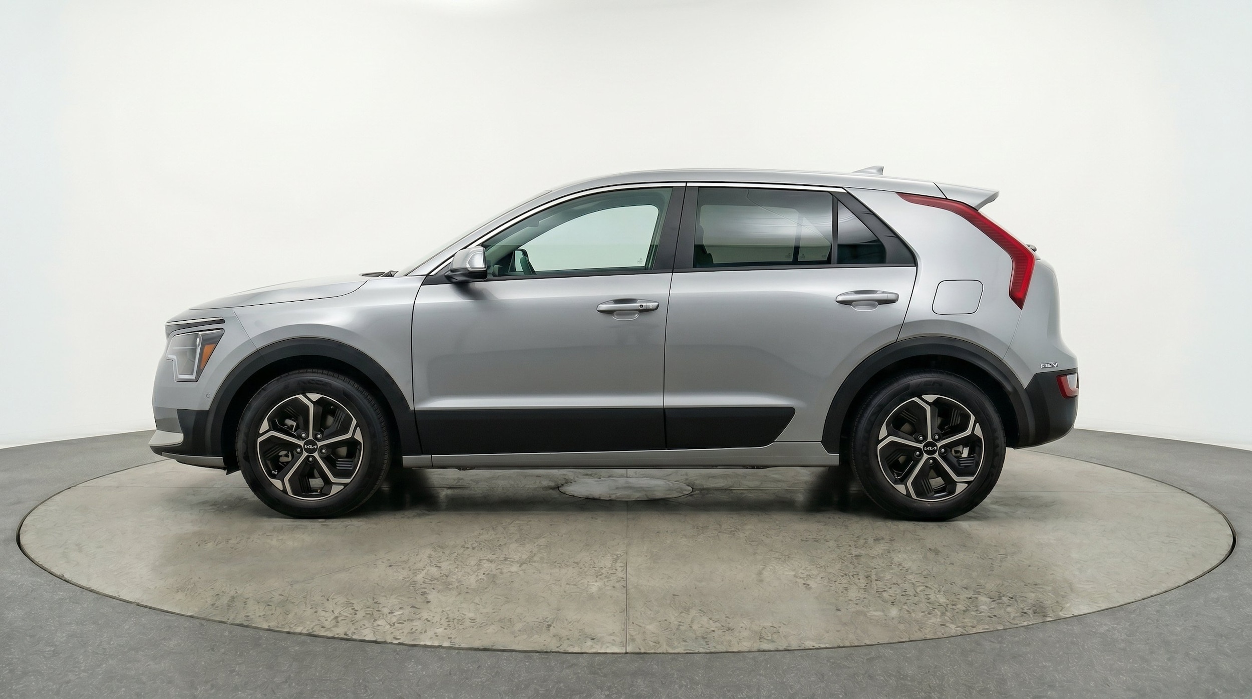 Thumbnail: 2026 Kia Niro - 5