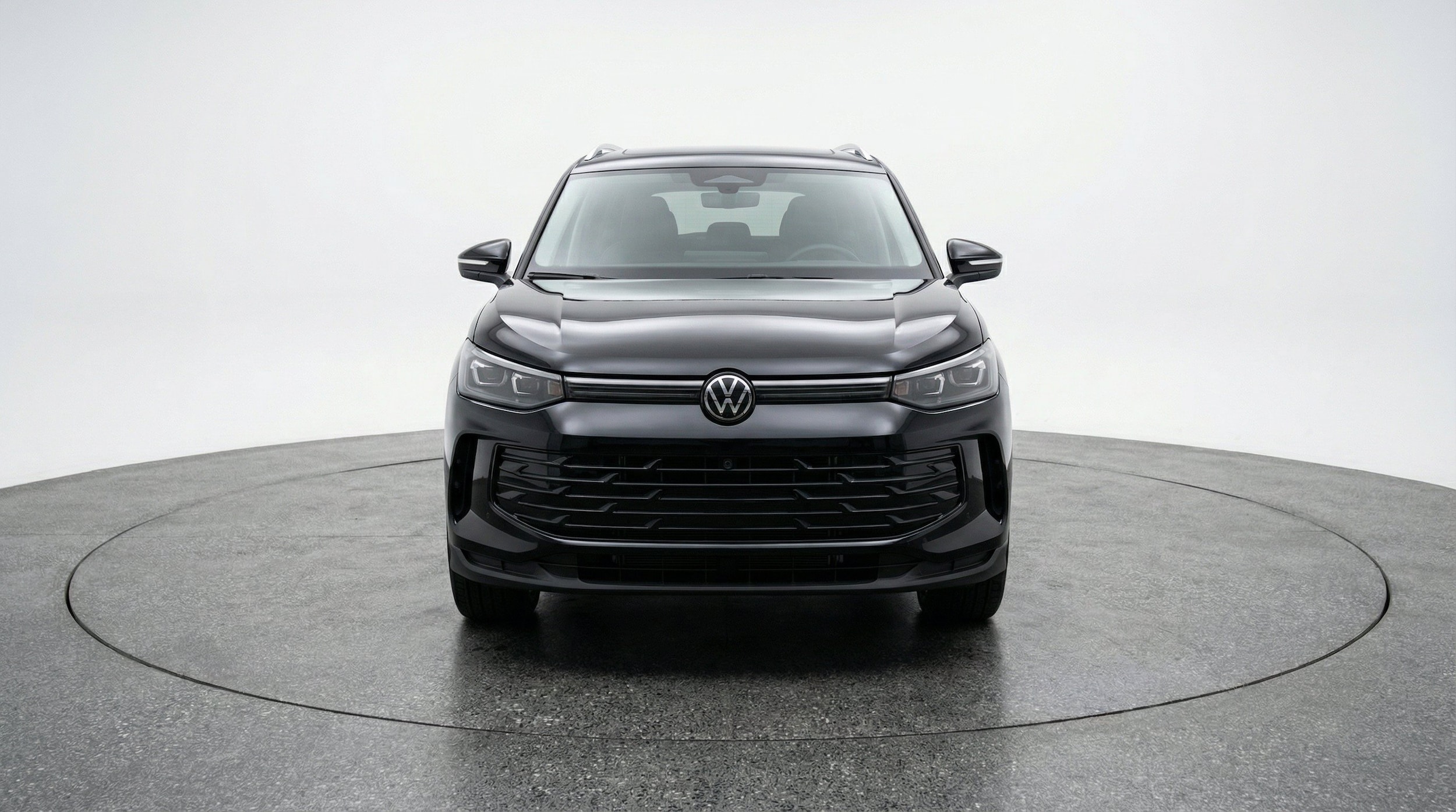 Thumbnail: 2026 Volkswagen Tiguan - 2