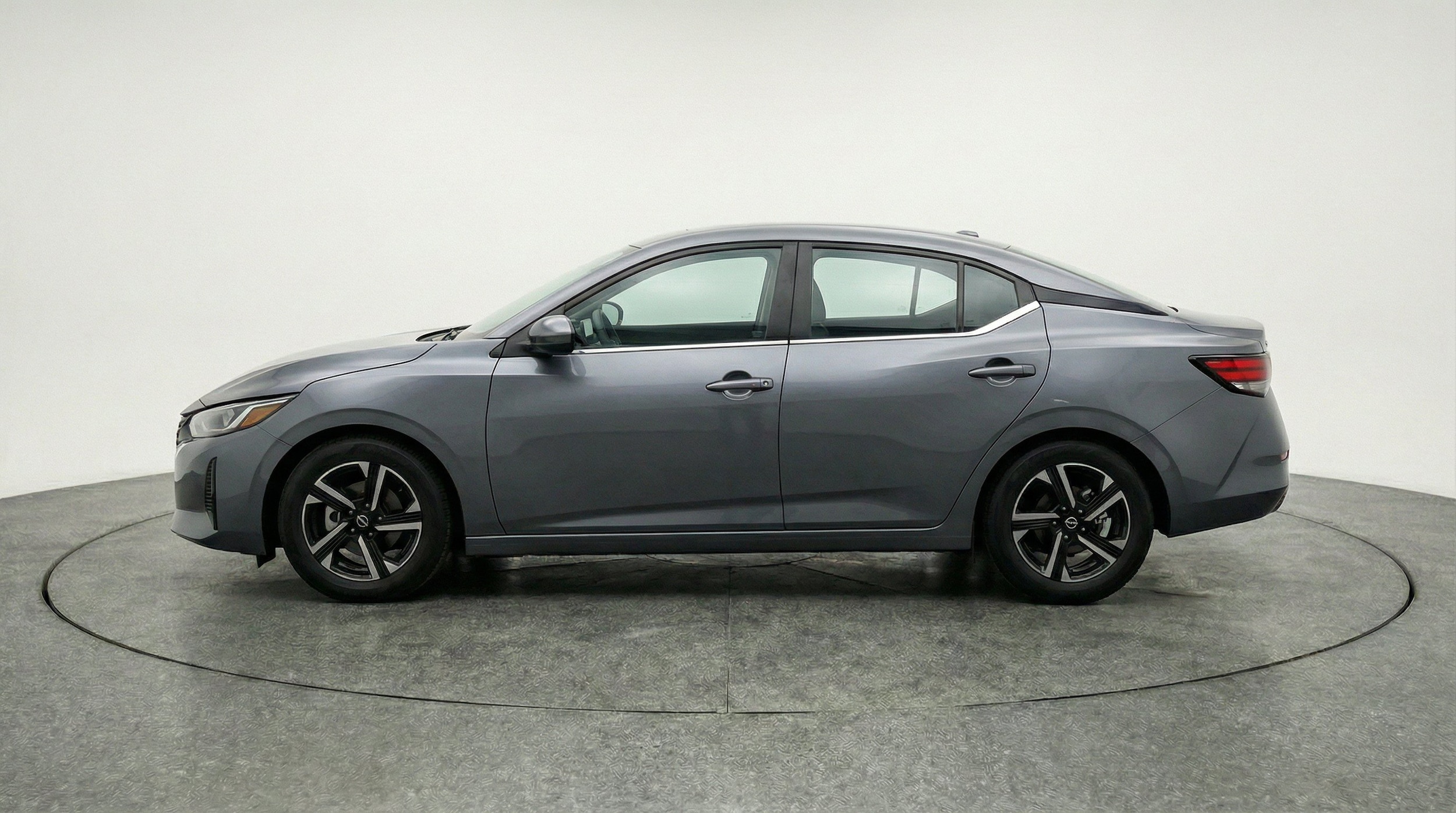 Thumbnail: 2025 Nissan Sentra - 5