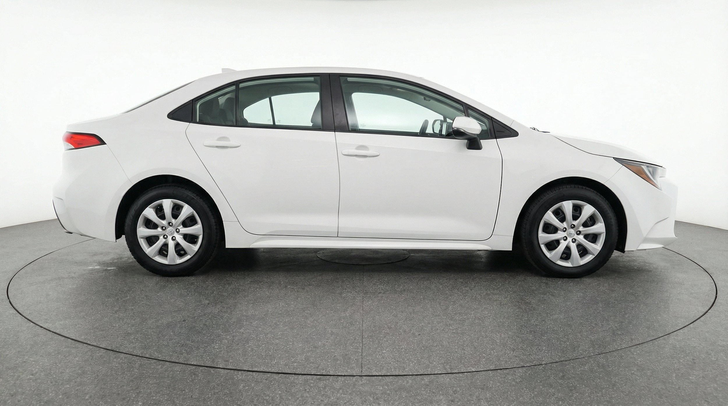 Thumbnail: 2025 Toyota Corolla - 11