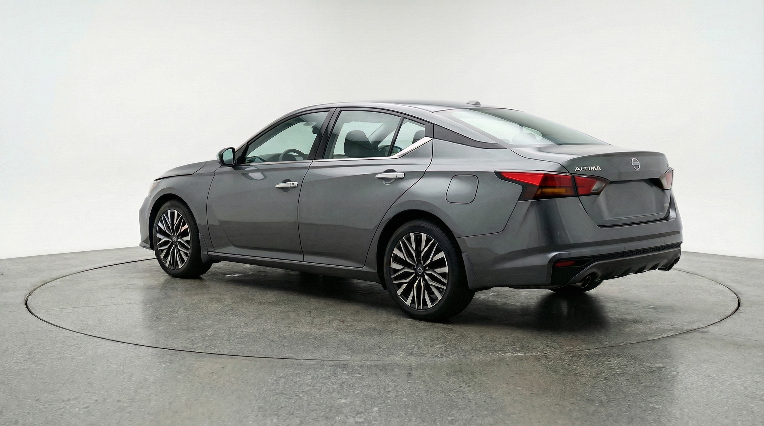 Thumbnail: 2025 Nissan Altima - 5