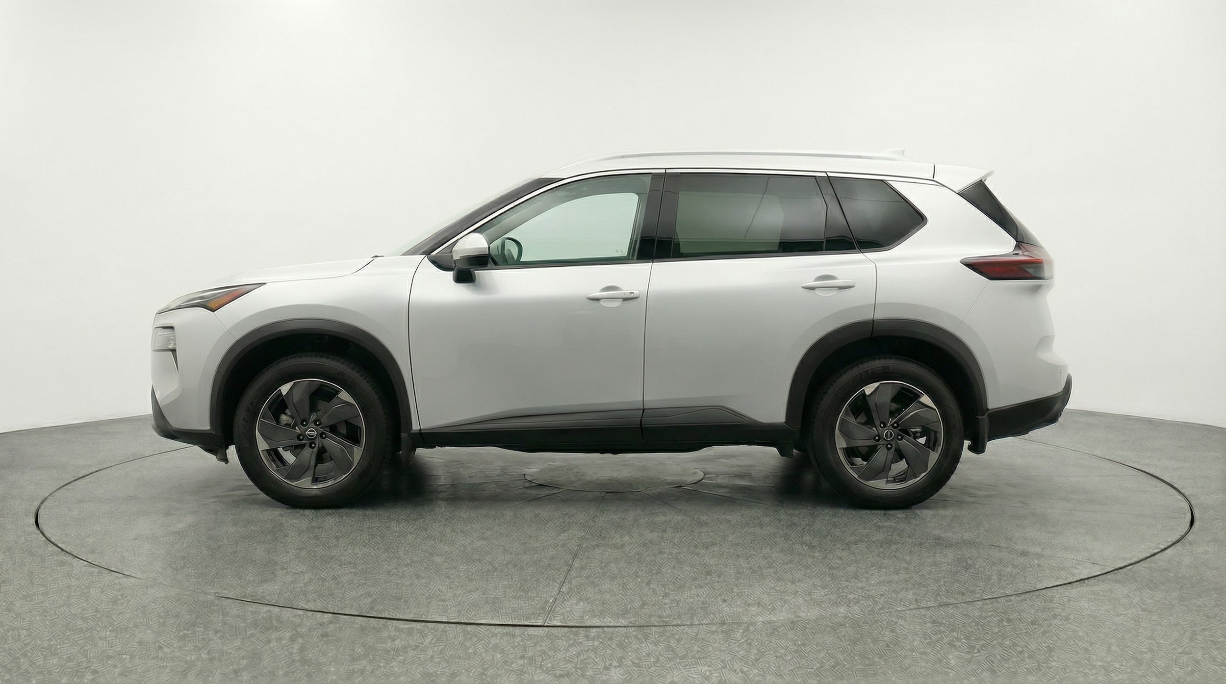 Thumbnail: 2025 Nissan Rogue - 4