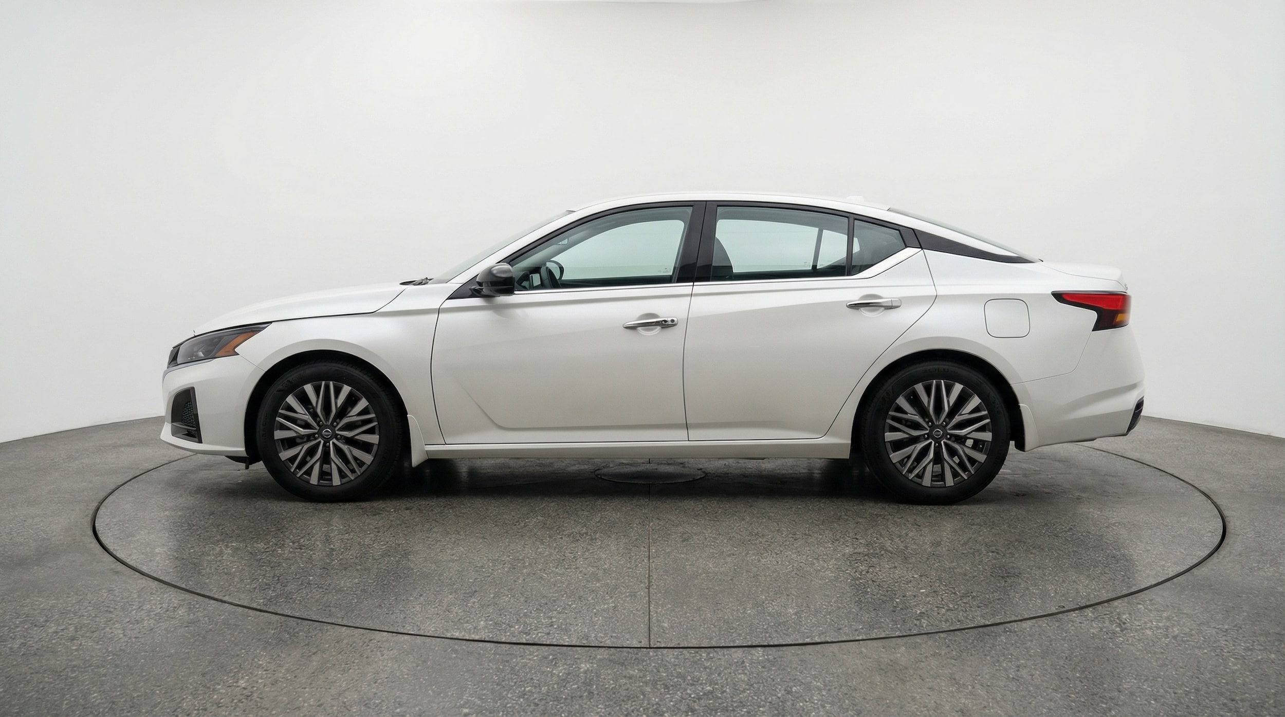 Thumbnail: 2025 Nissan Altima - 4