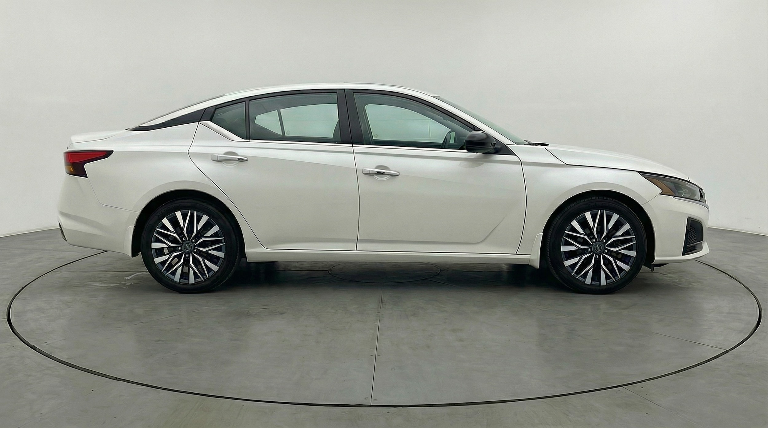 Thumbnail: 2025 Nissan Altima - 8