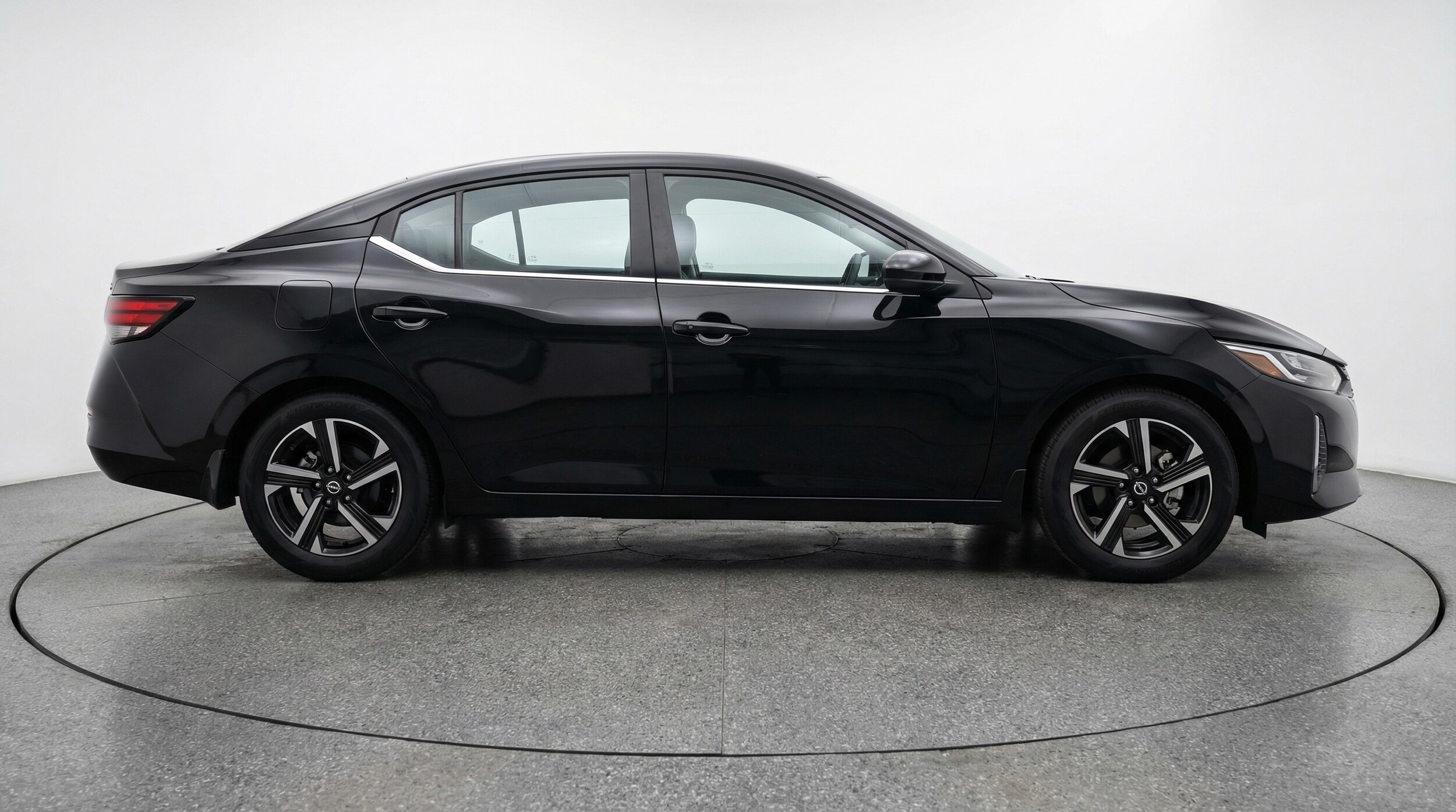 Thumbnail: 2025 Nissan Sentra - 8