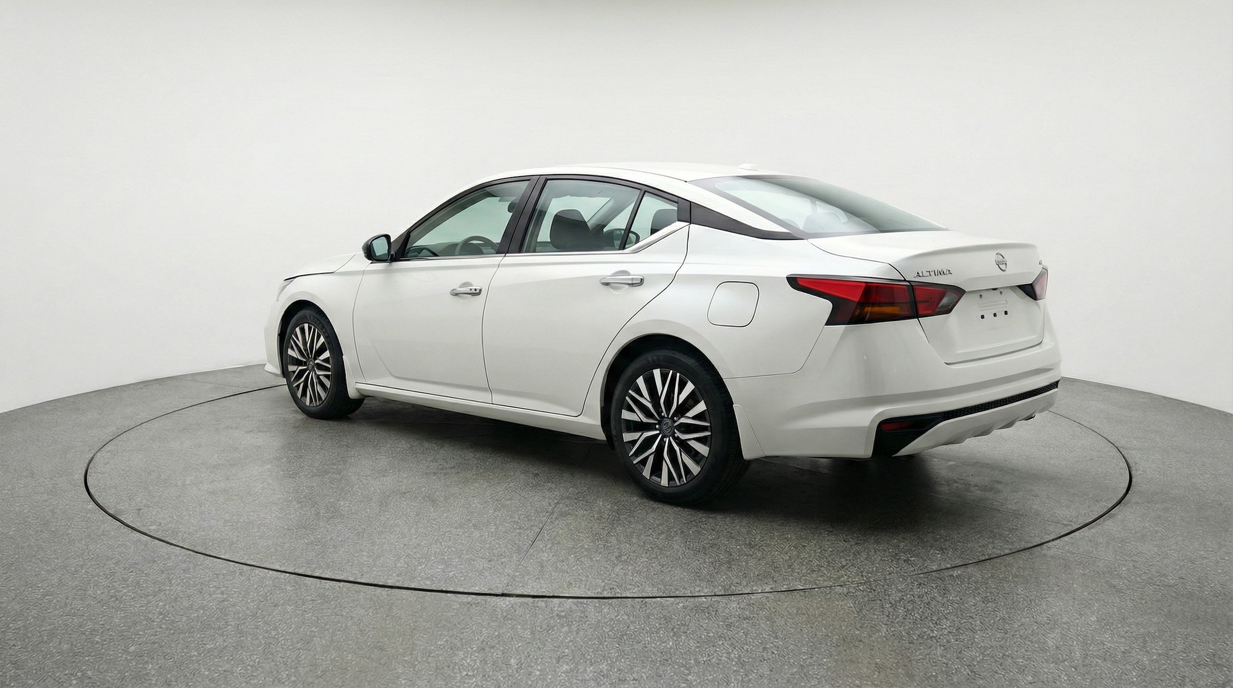 Thumbnail: 2025 Nissan Altima - 5