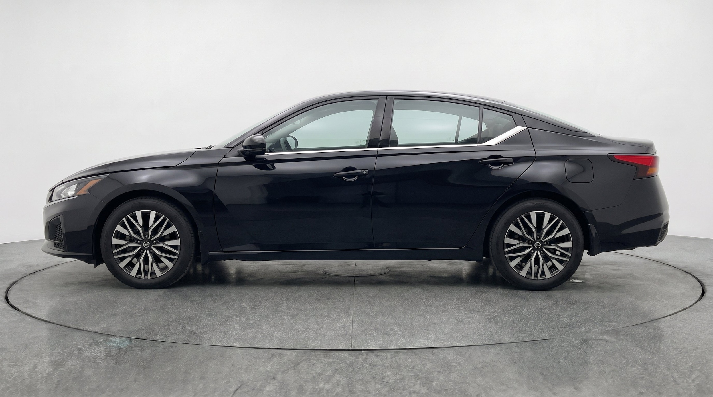 Thumbnail: 2026 Nissan Altima - 5