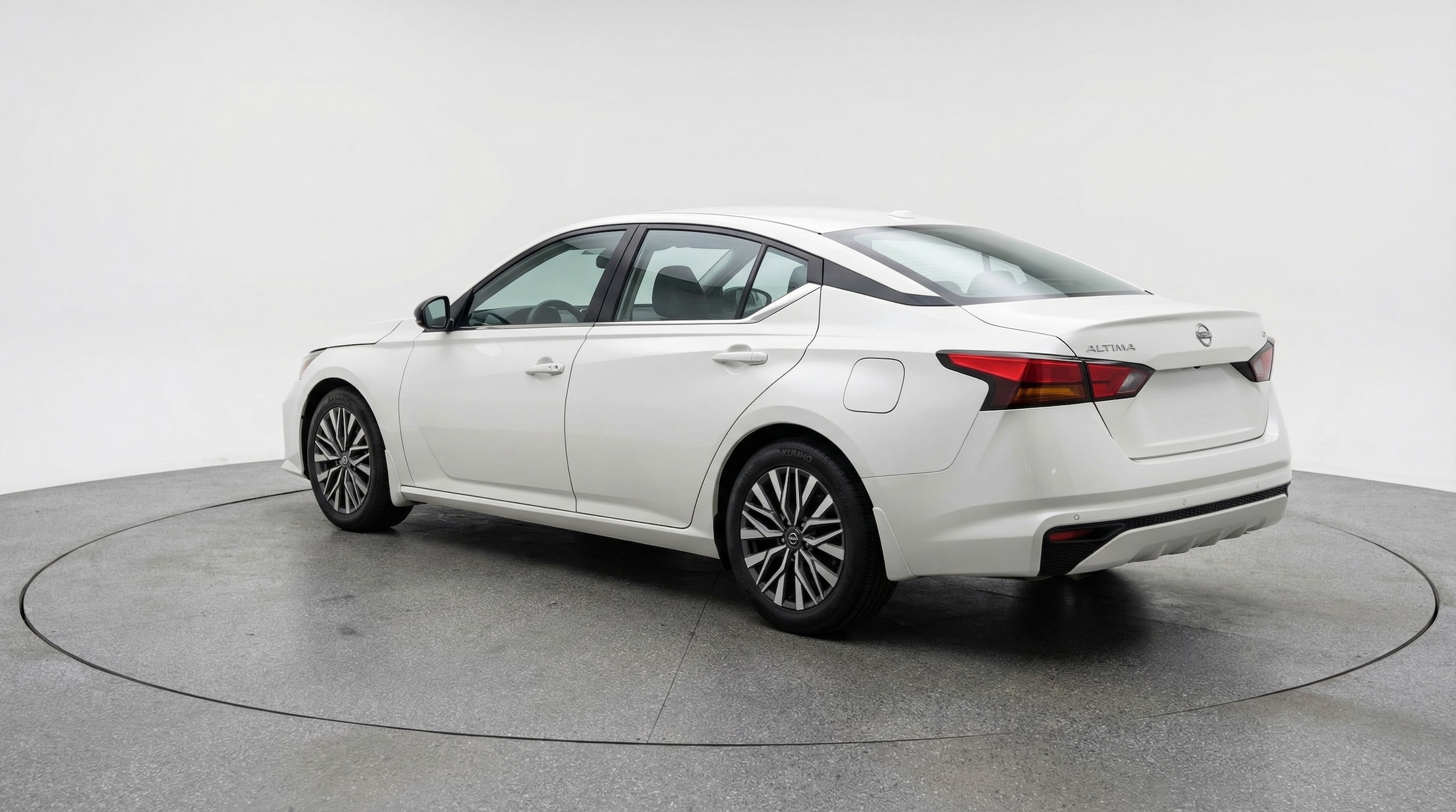 Thumbnail: 2025 Nissan Altima - 5