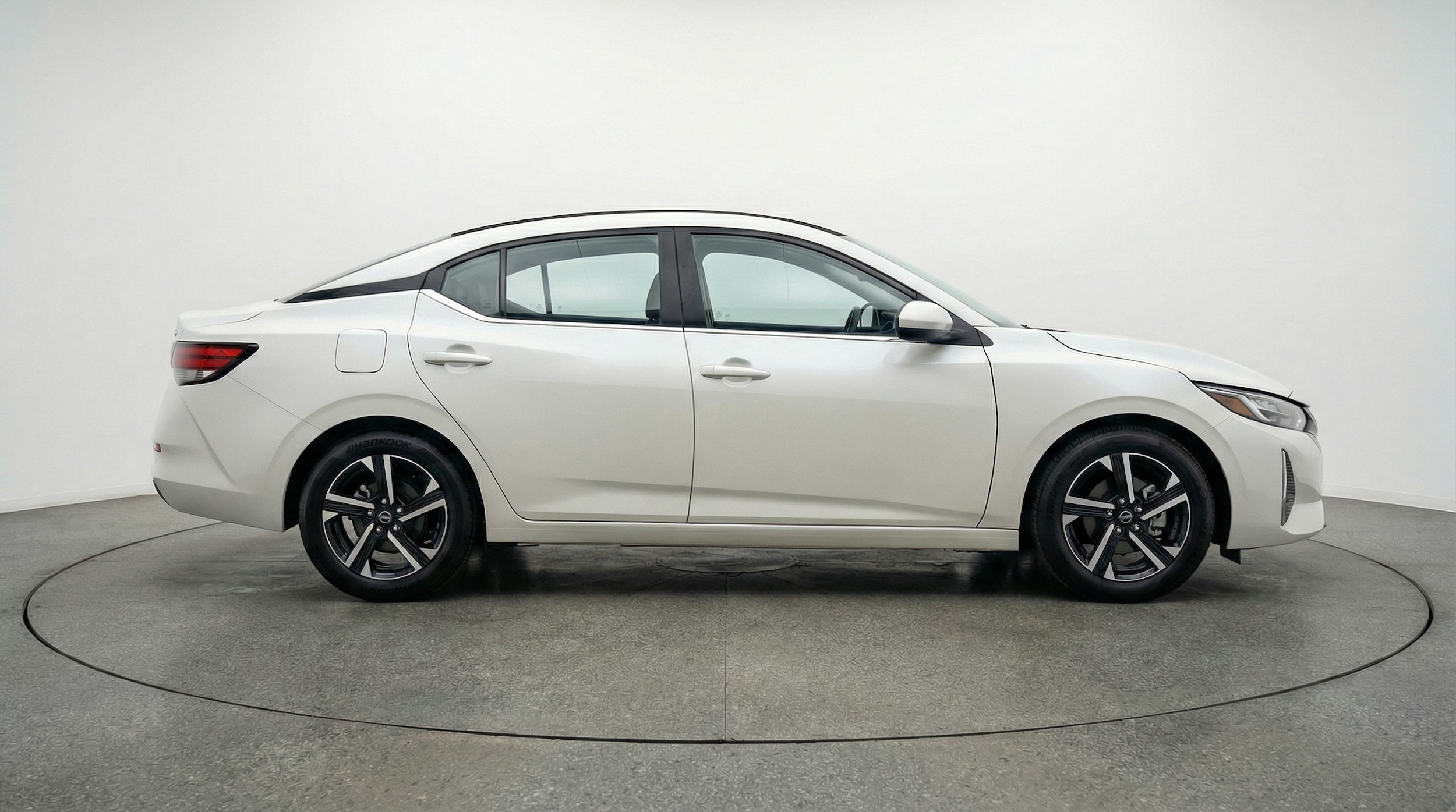 Thumbnail: 2025 Nissan Sentra - 8