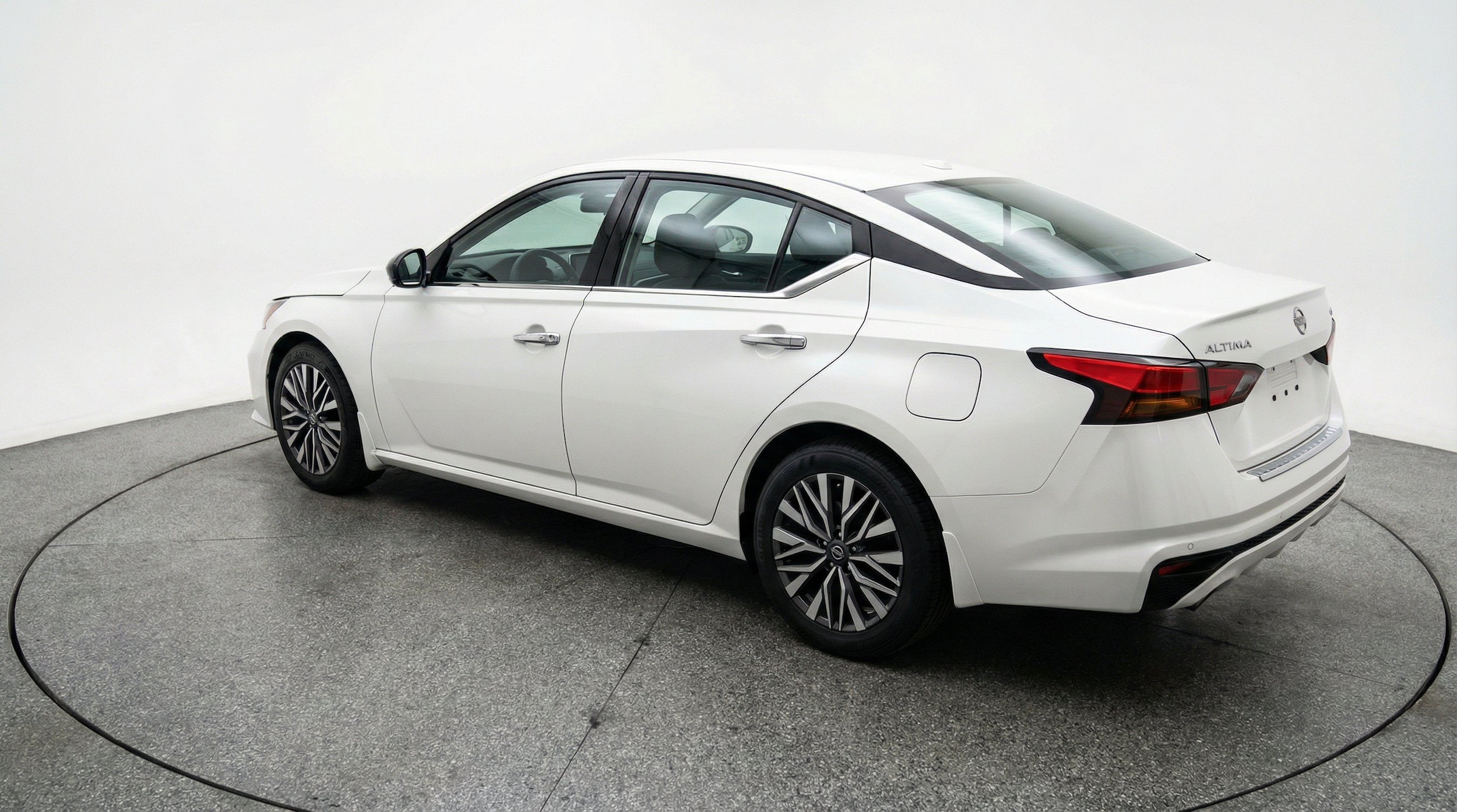 Thumbnail: 2025 Nissan Altima - 6
