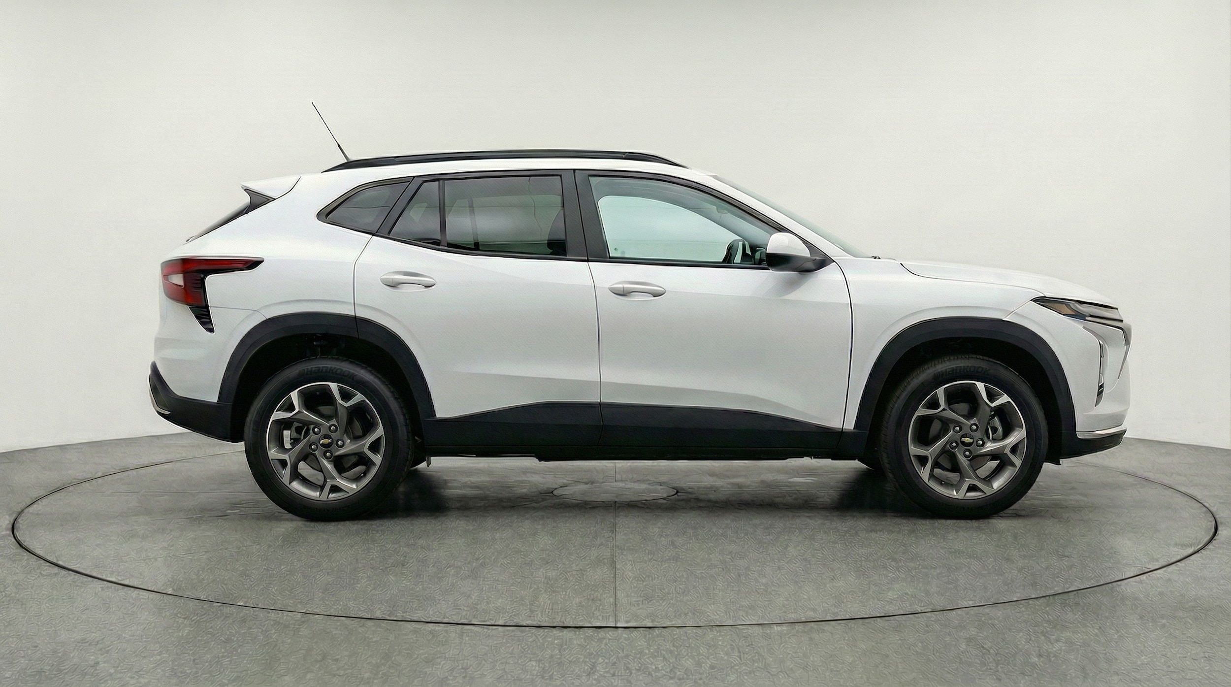 Thumbnail: 2025 Chevrolet Trax - 8