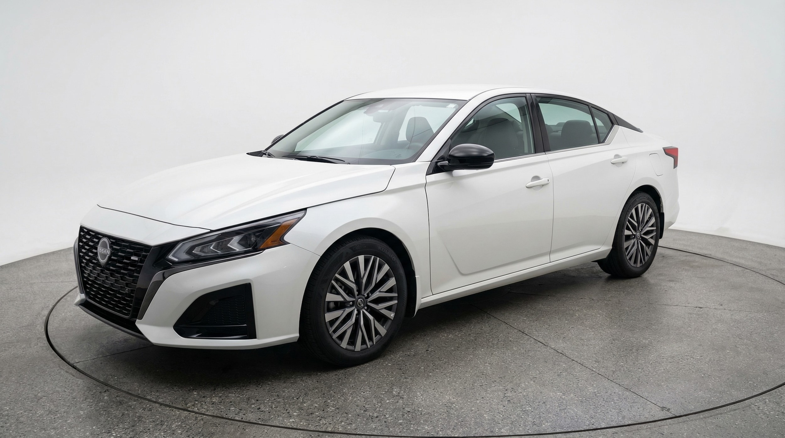 Thumbnail: 2025 Nissan Altima - 3