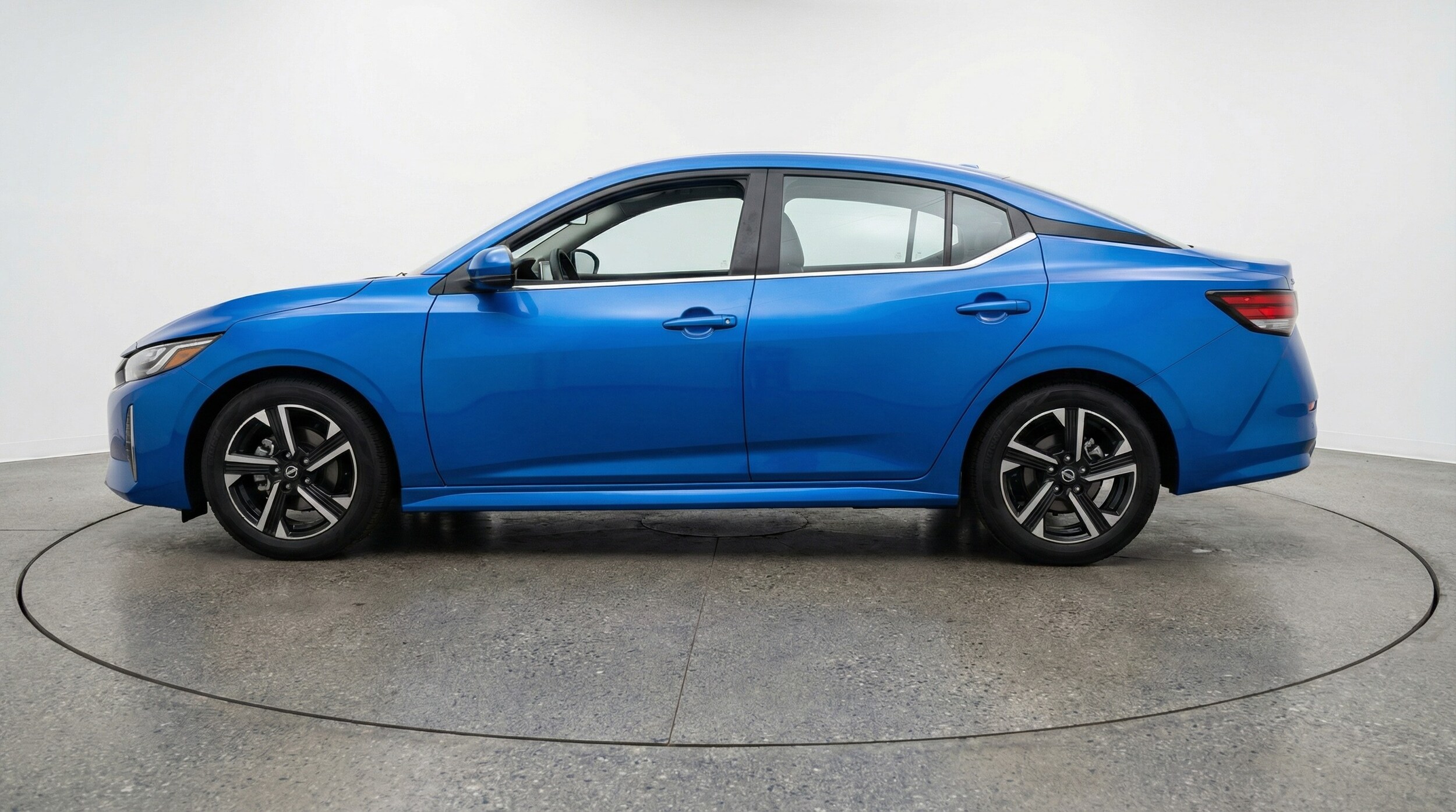 Thumbnail: 2025 Nissan Sentra - 4