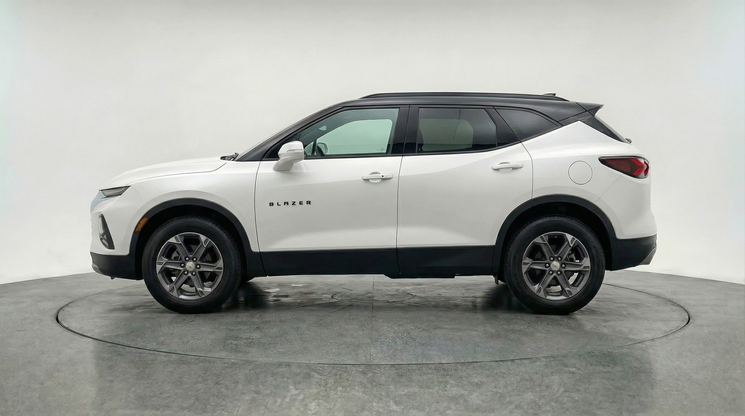 Thumbnail: 2025 Chevrolet Blazer - 4