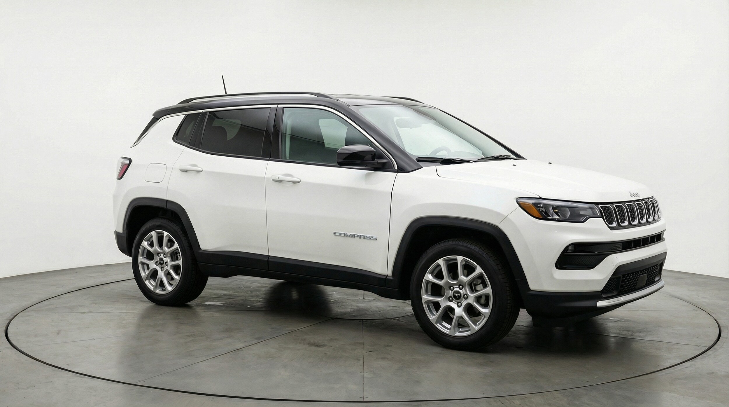 Bright White 2025 Jeep Compass Limited 4WD SUV / Crossover Four-Wheel Drive 8-Speed Automatic