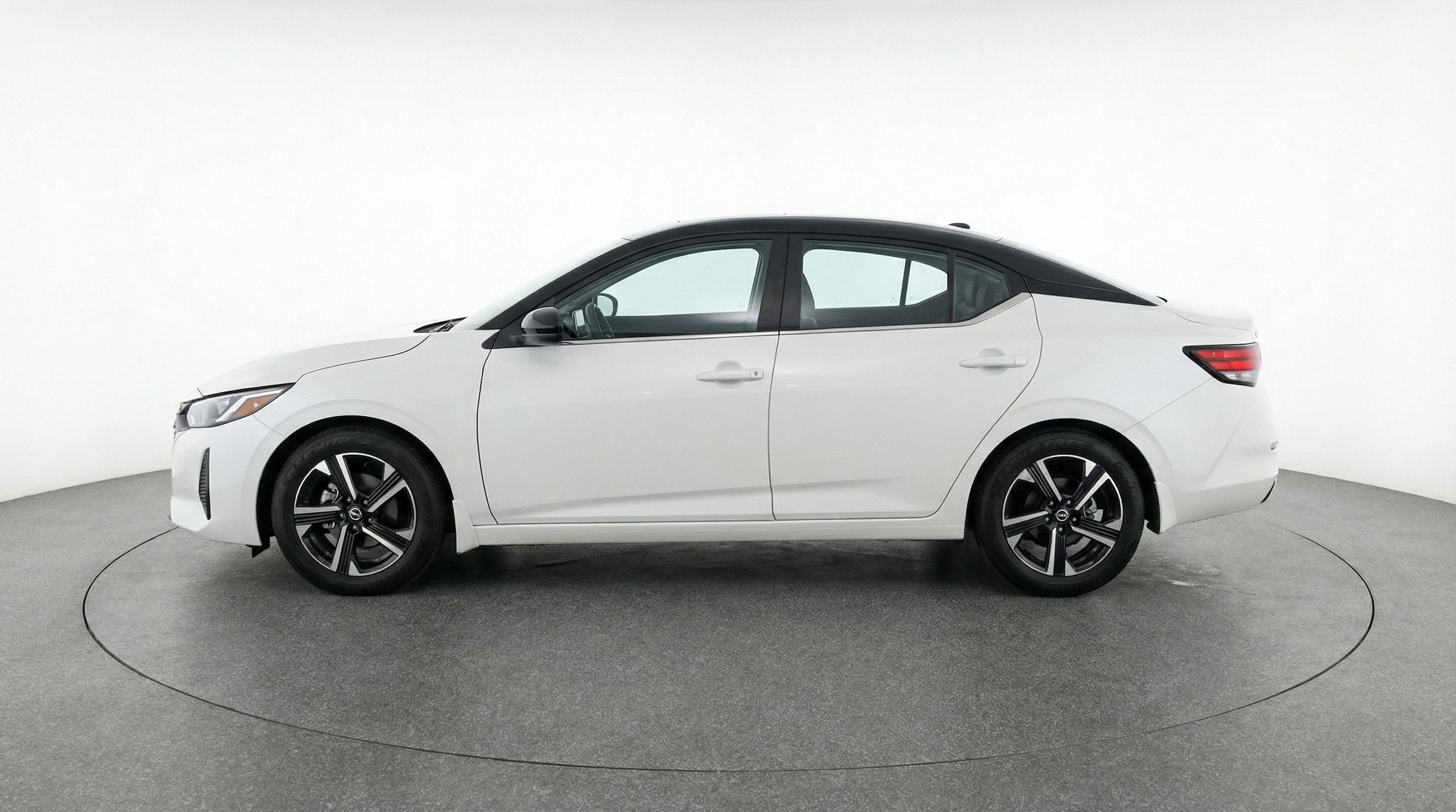 Thumbnail: 2025 Nissan Sentra - 4