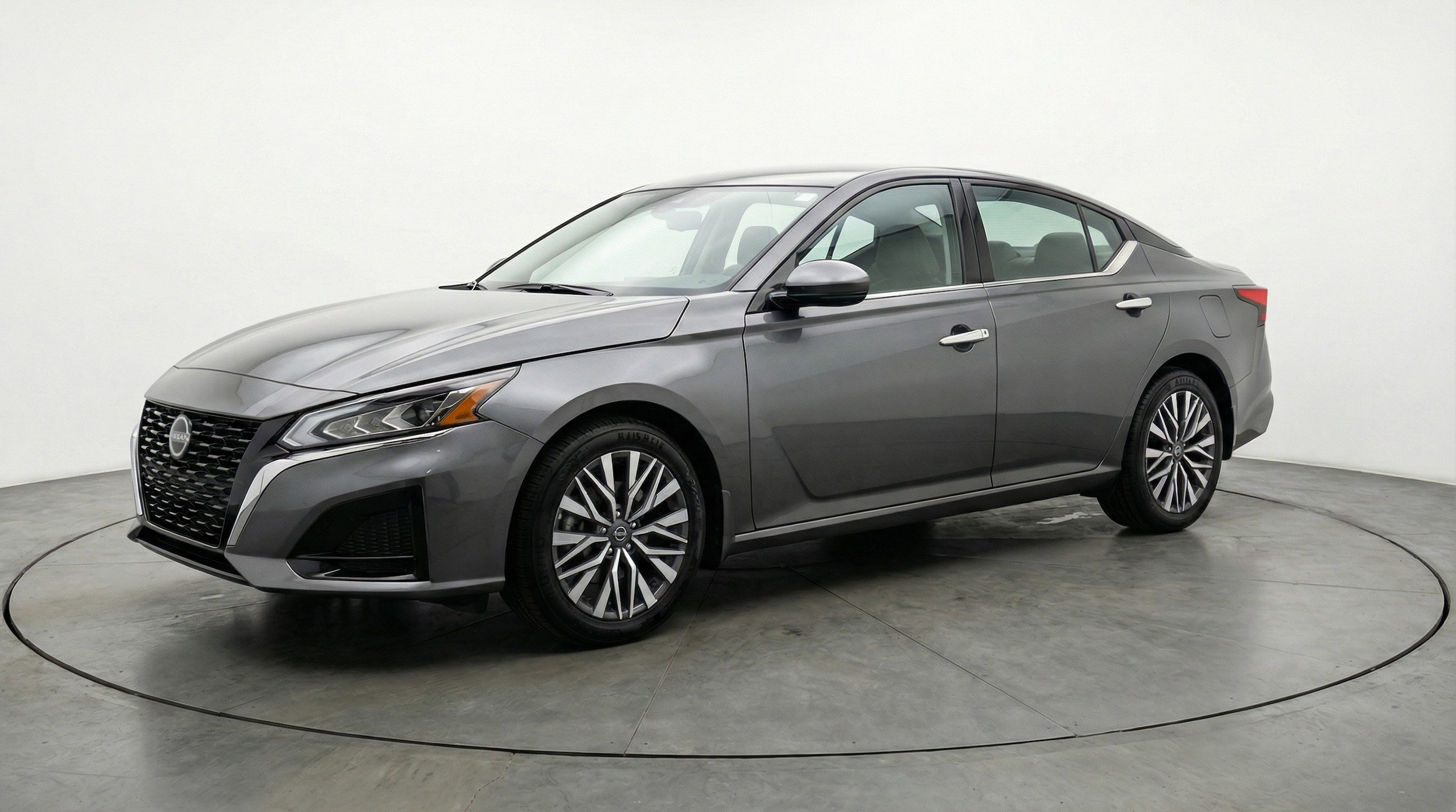 Thumbnail: 2025 Nissan Altima - 3