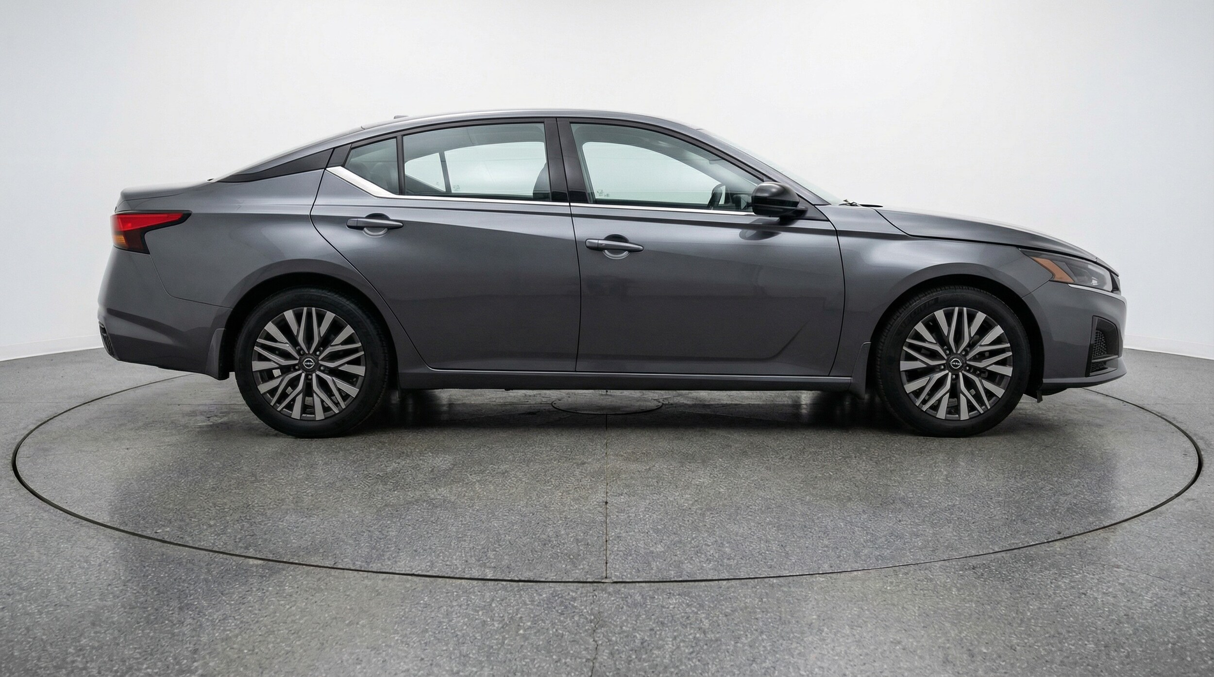 Thumbnail: 2025 Nissan Altima - 8