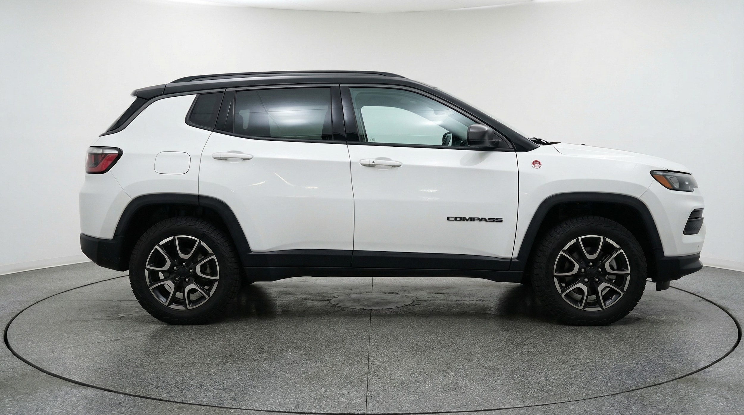 Thumbnail: 2025 Jeep Compass - 8