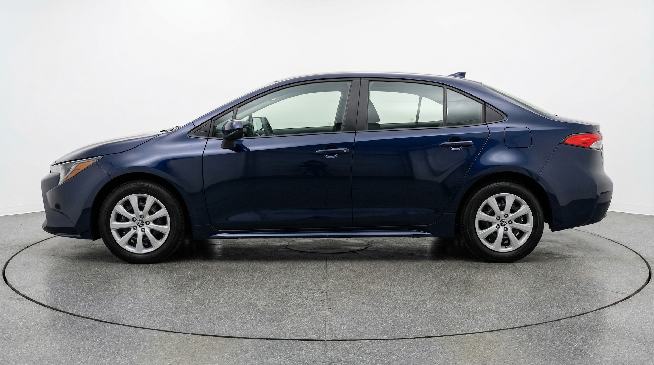 Thumbnail: 2025 Toyota Corolla - 4