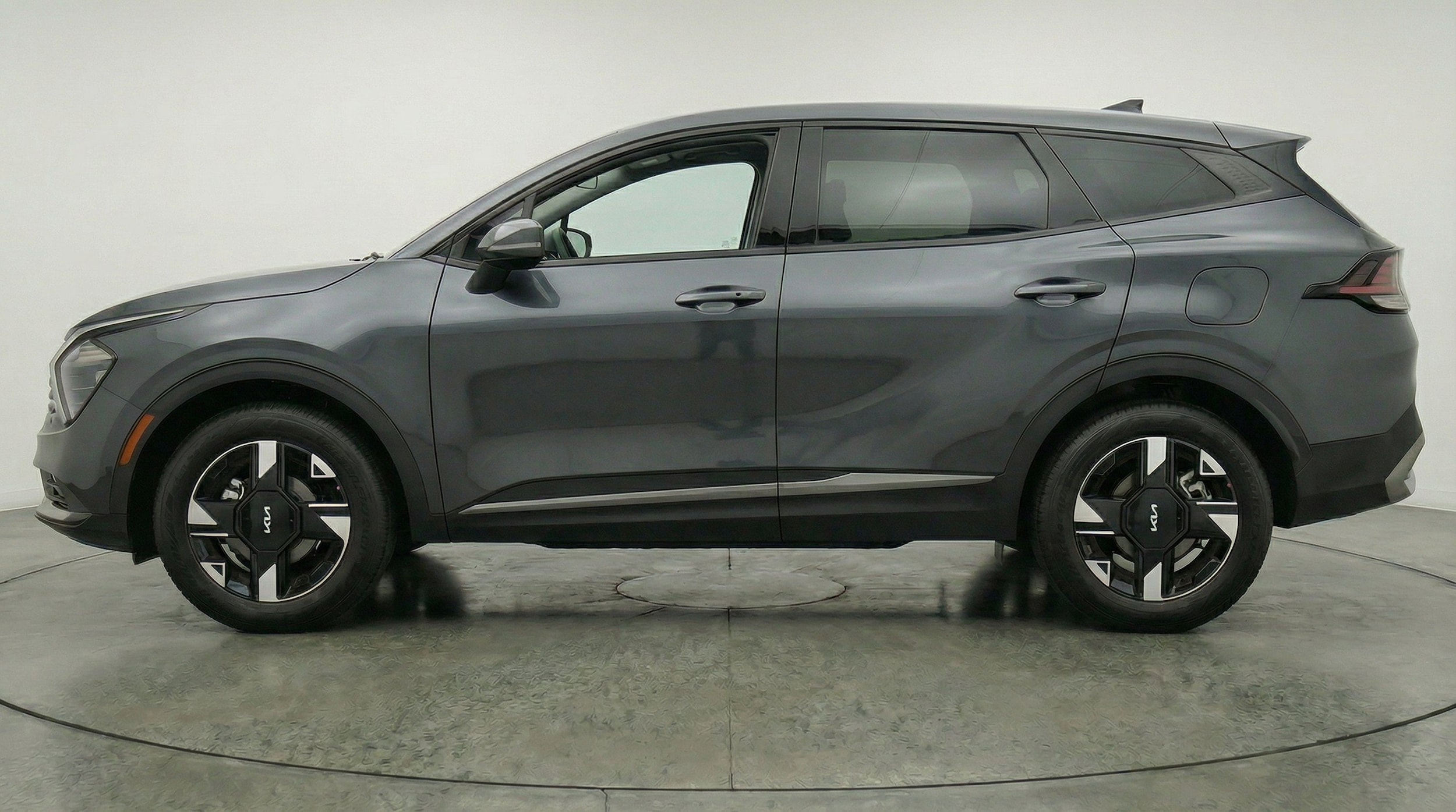 Thumbnail: 2026 Kia Sportage - 5