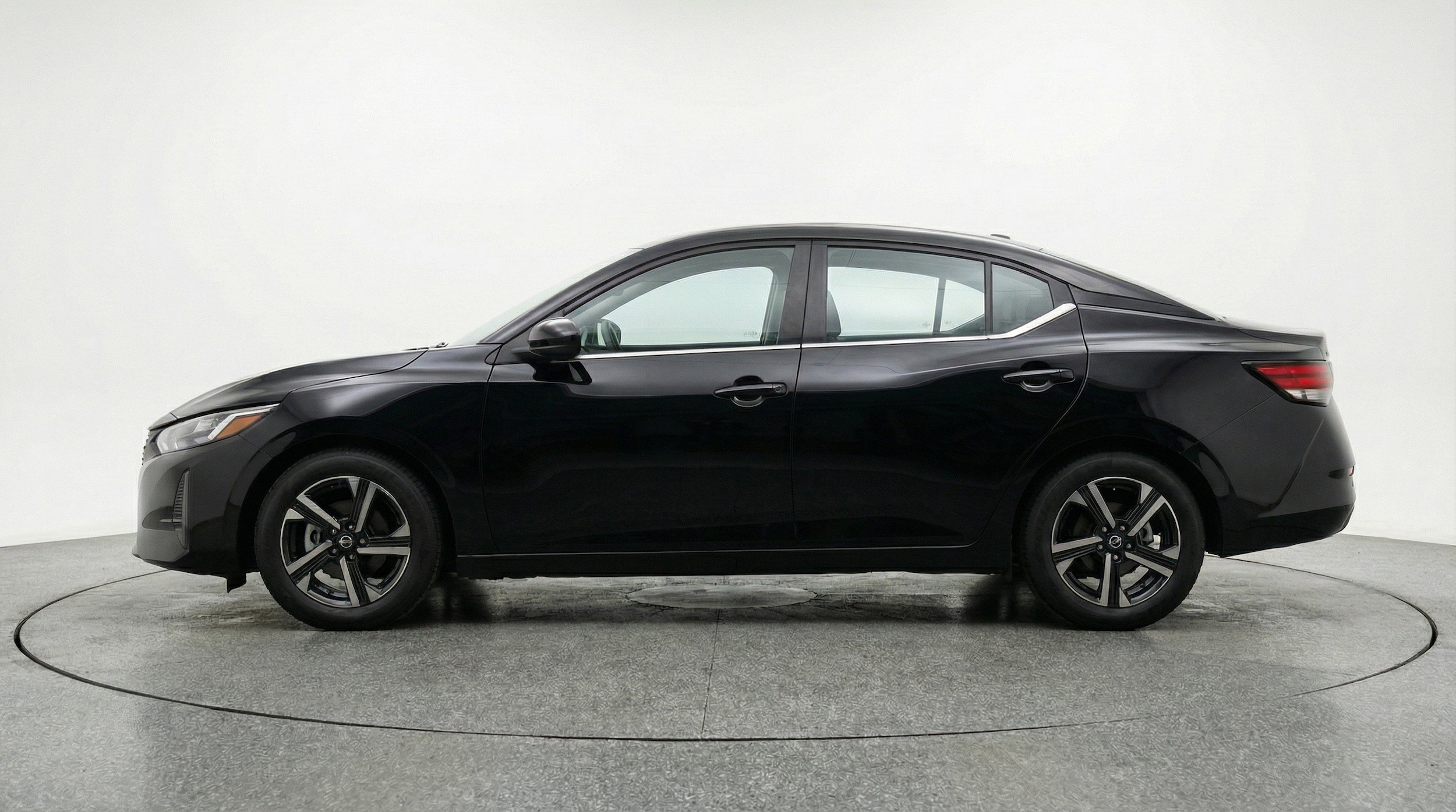 Thumbnail: 2025 Nissan Sentra - 5