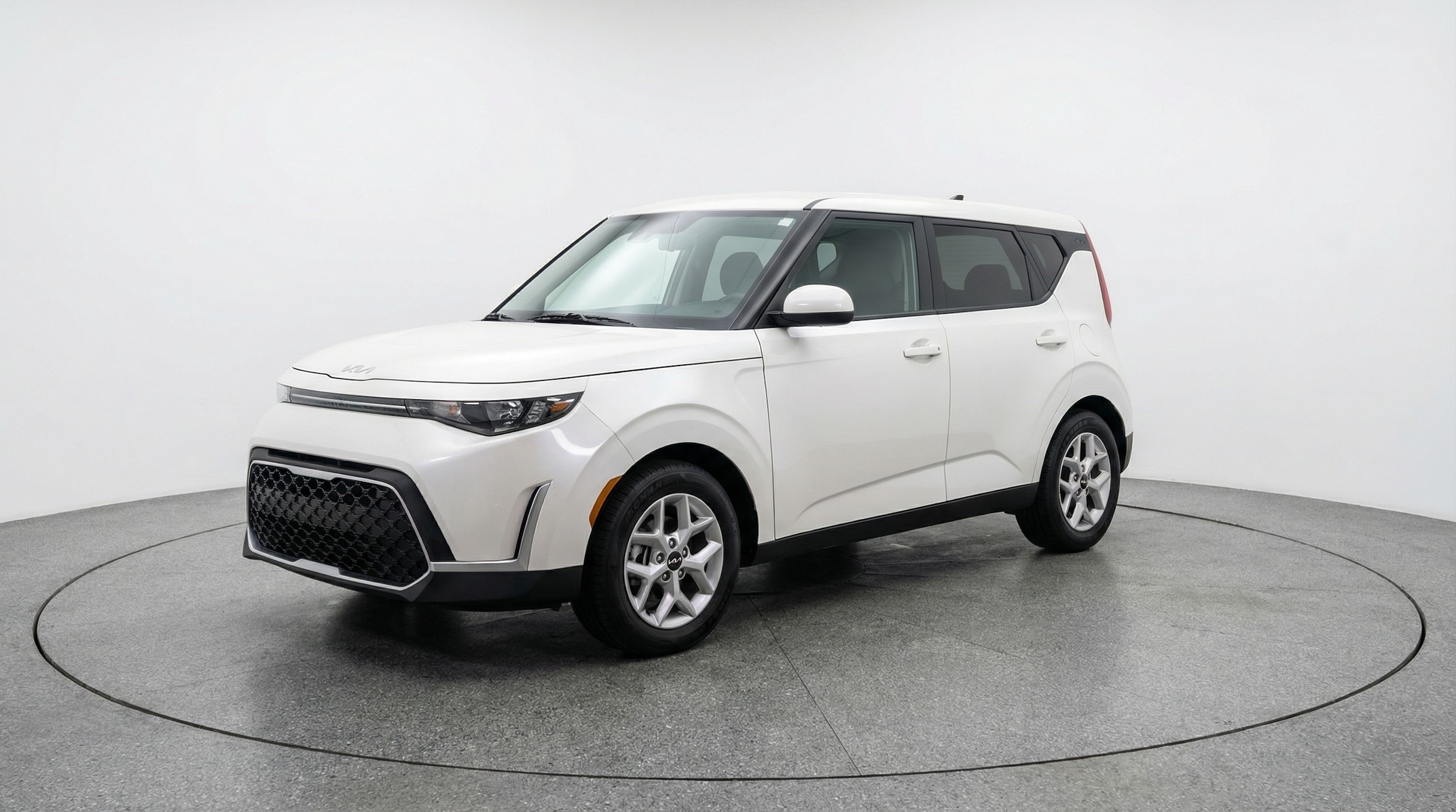 Thumbnail: 2025 Kia Soul - 3