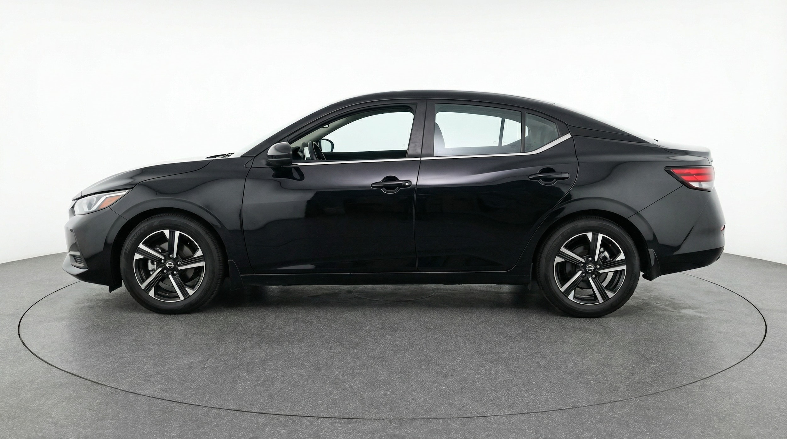 Thumbnail: 2025 Nissan Sentra - 4