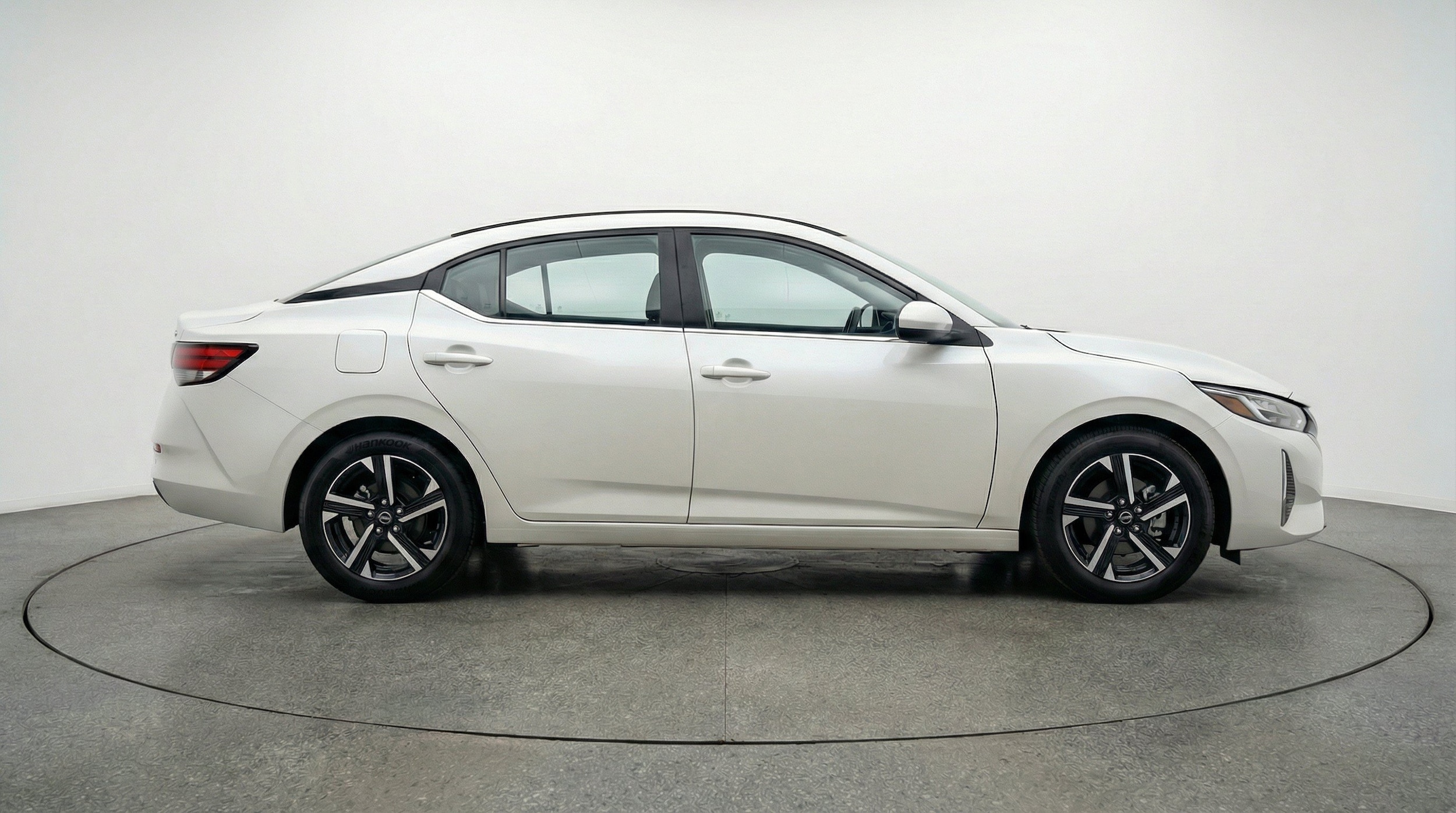 Thumbnail: 2025 Nissan Sentra - 11