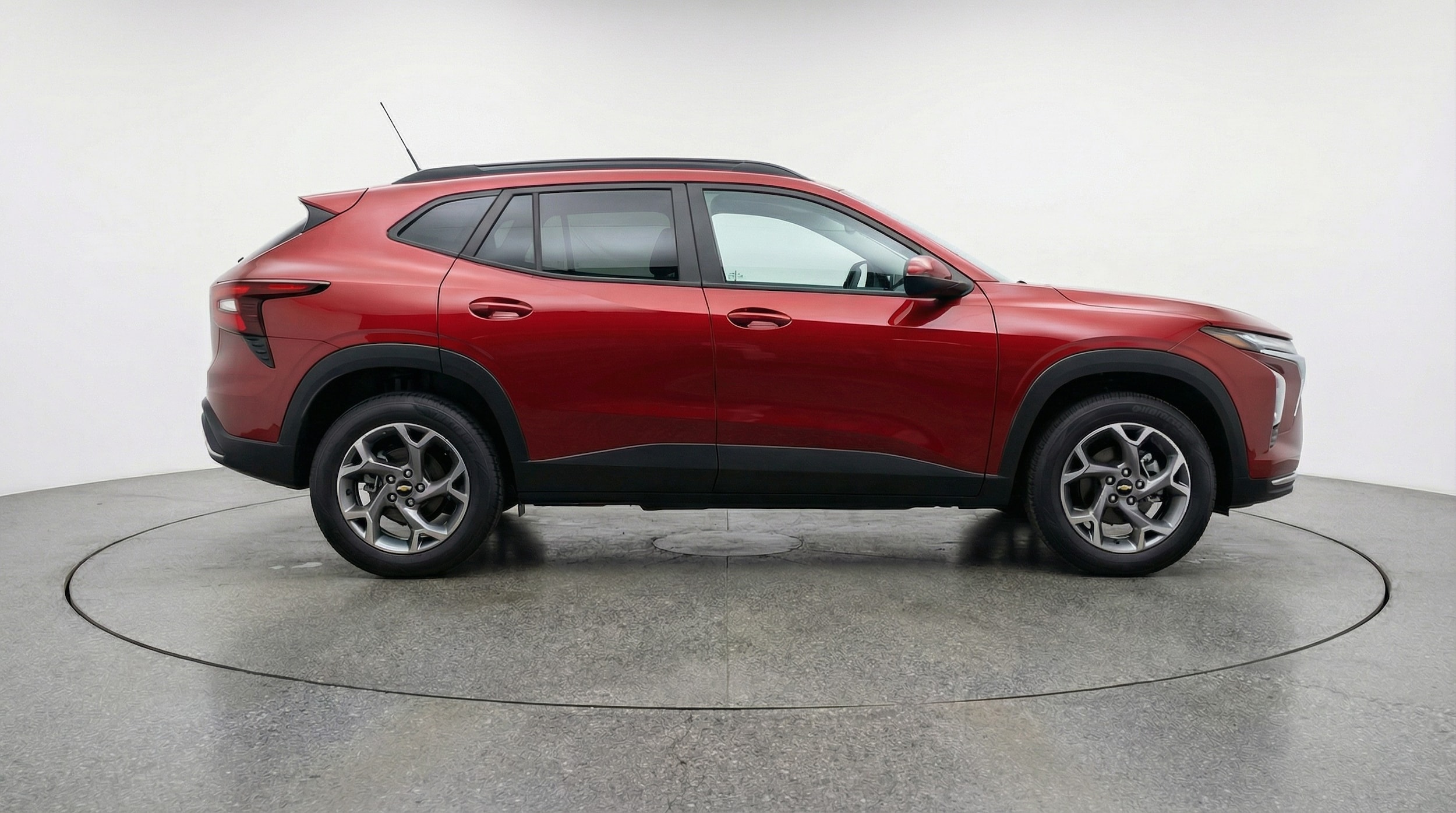 Thumbnail: 2025 Chevrolet Trax - 8