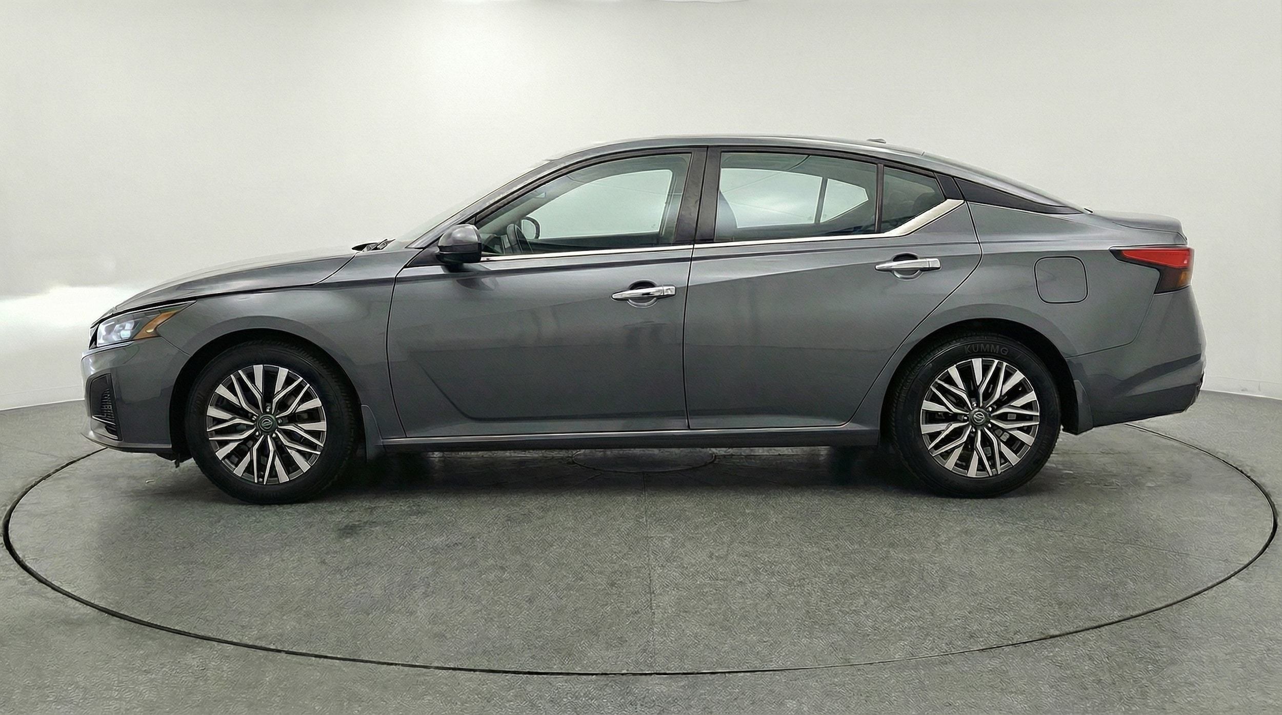 Thumbnail: 2025 Nissan Altima - 4