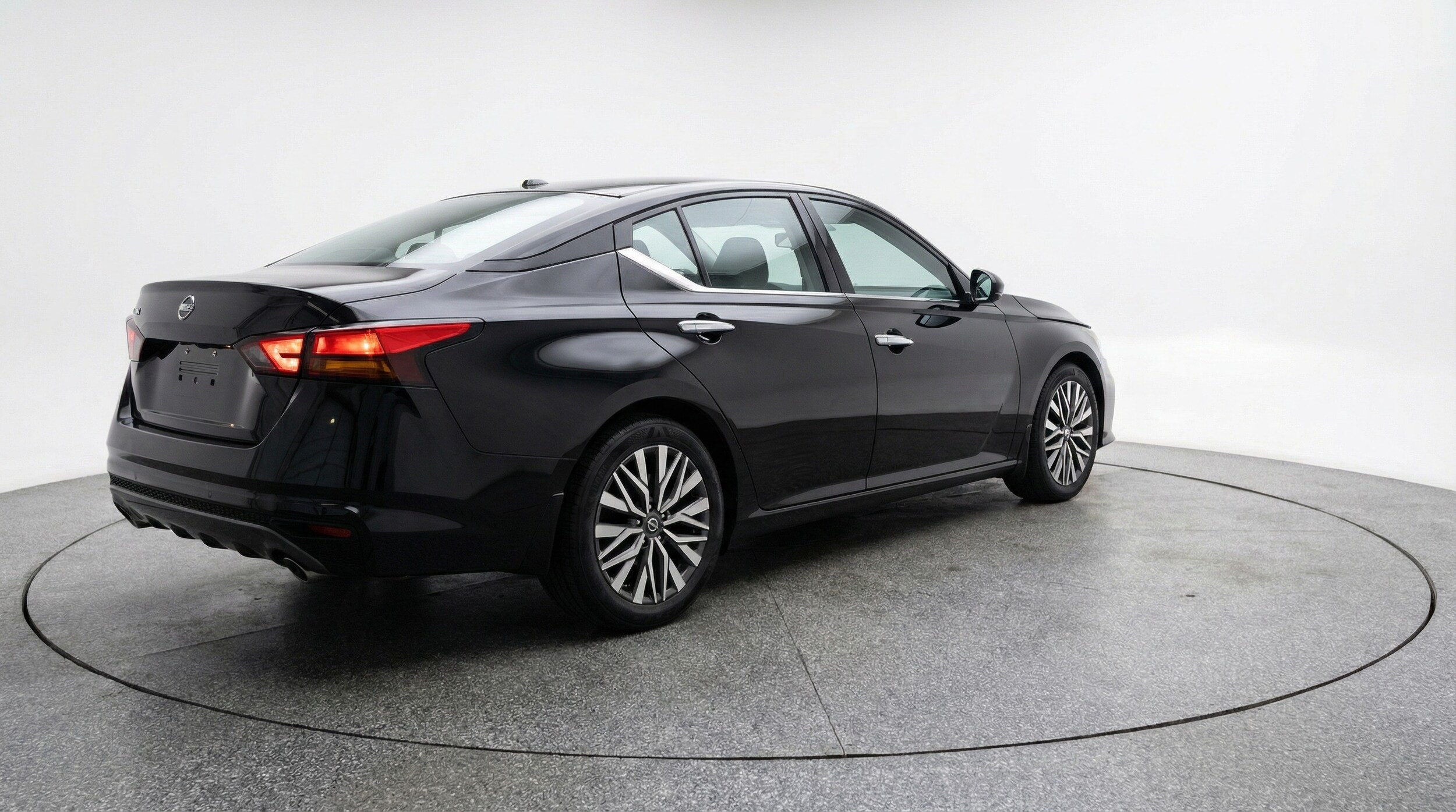 Thumbnail: 2025 Nissan Altima - 7