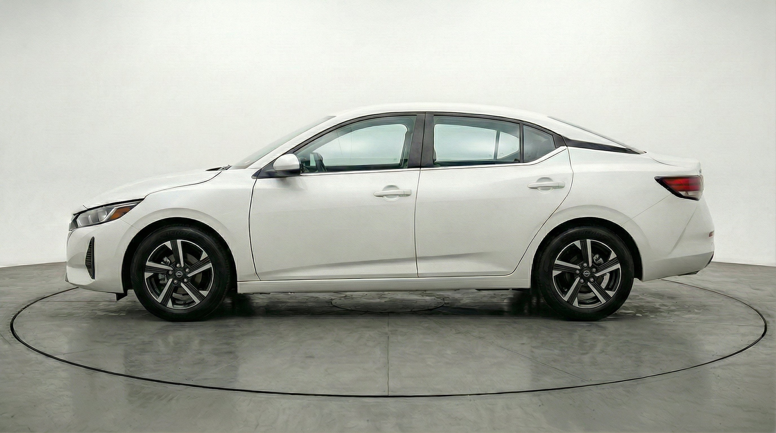 Thumbnail: 2025 Nissan Sentra - 5