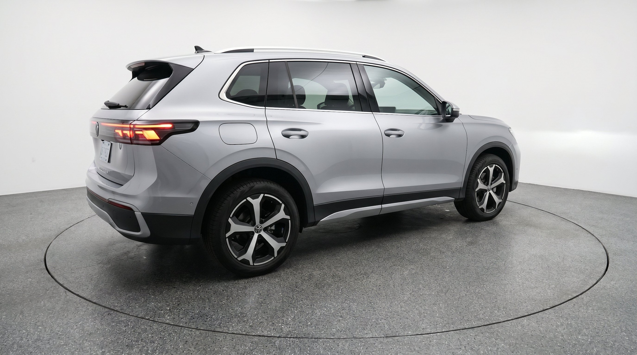 Thumbnail: 2026 Volkswagen Tiguan - 9