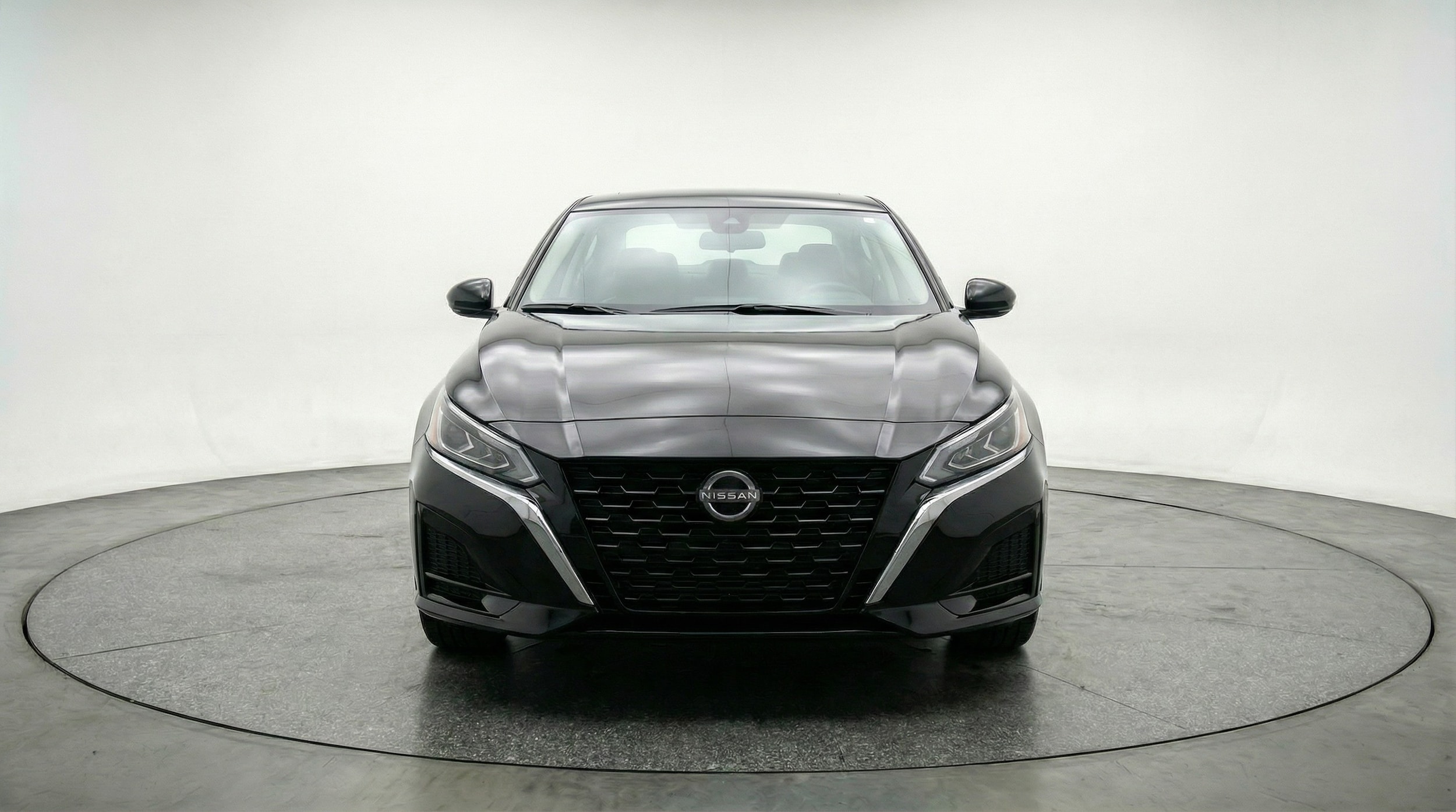 Thumbnail: 2025 Nissan Altima - 2