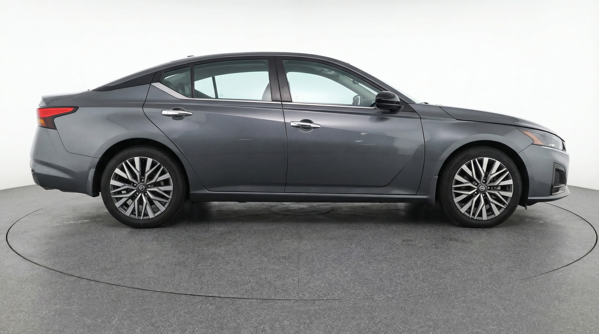 Thumbnail: 2025 Nissan Altima - 8