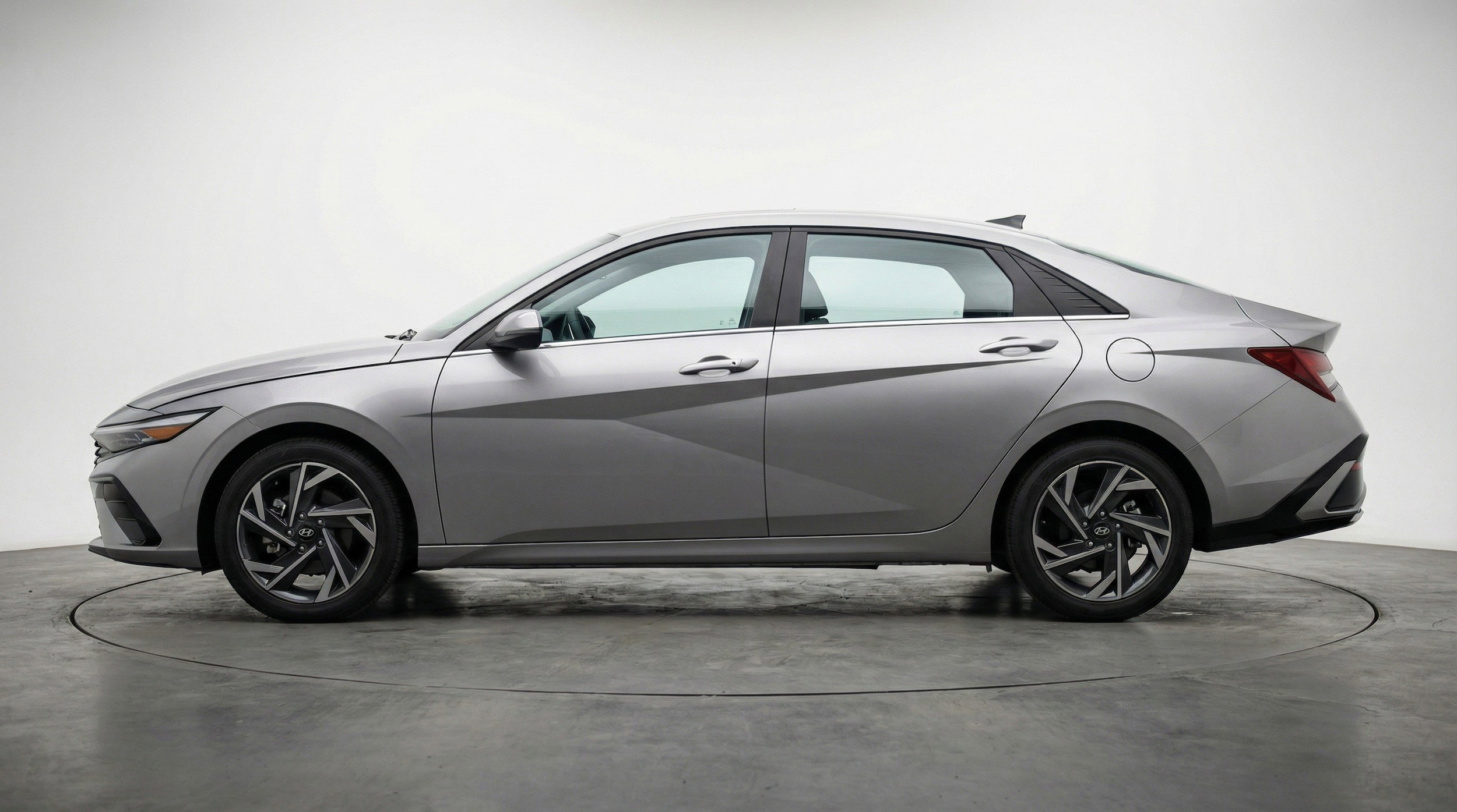 Thumbnail: 2025 Hyundai Elantra - 5