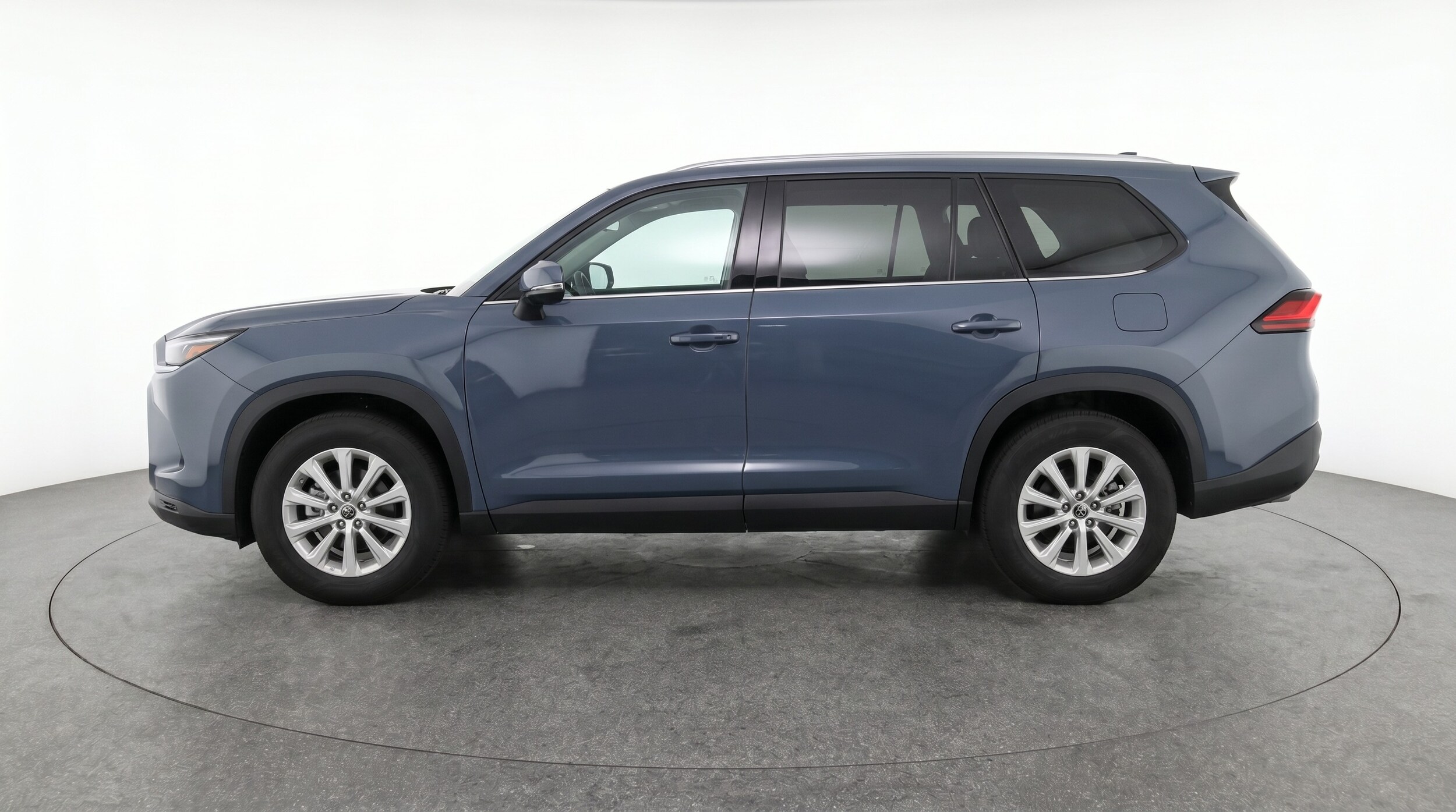 Thumbnail: 2025 Toyota Grand Highlander - 4