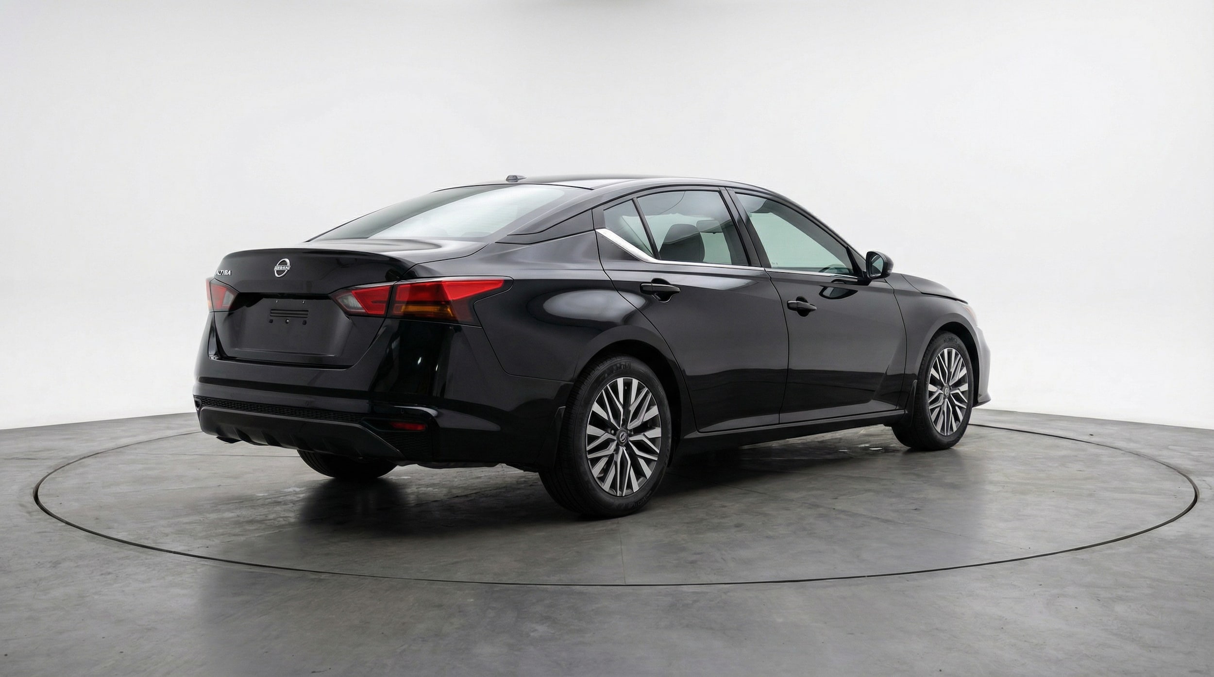 Thumbnail: 2025 Nissan Altima - 7