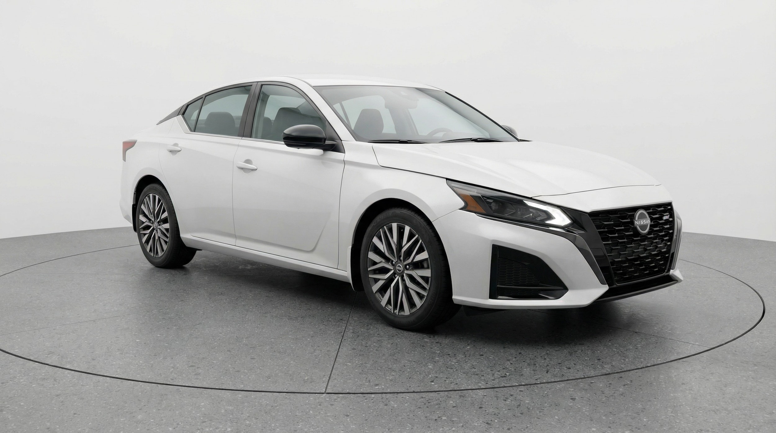 Thumbnail: 2025 Nissan Altima - 1