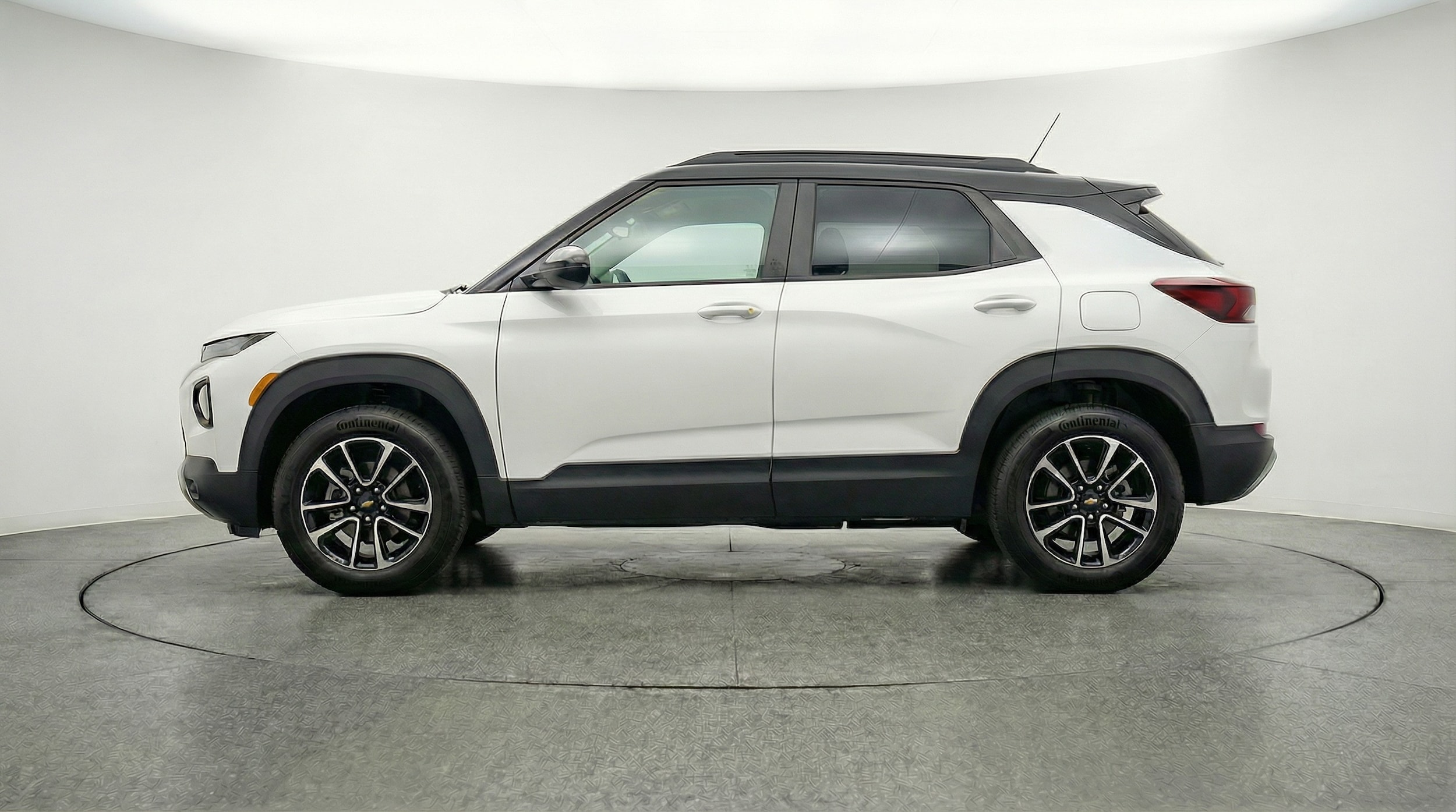 Thumbnail: 2025 Chevrolet TrailBlazer - 4