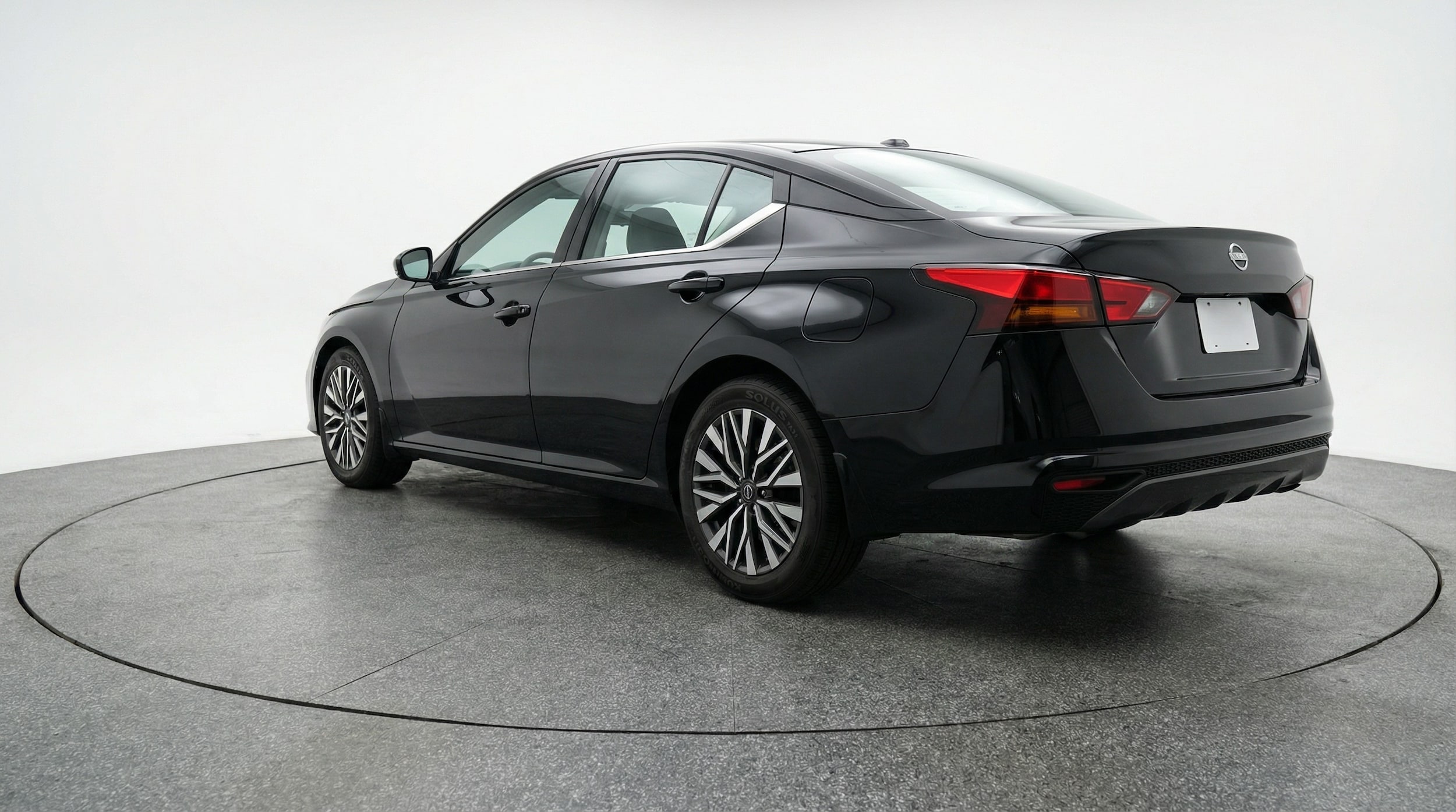 Thumbnail: 2025 Nissan Altima - 5