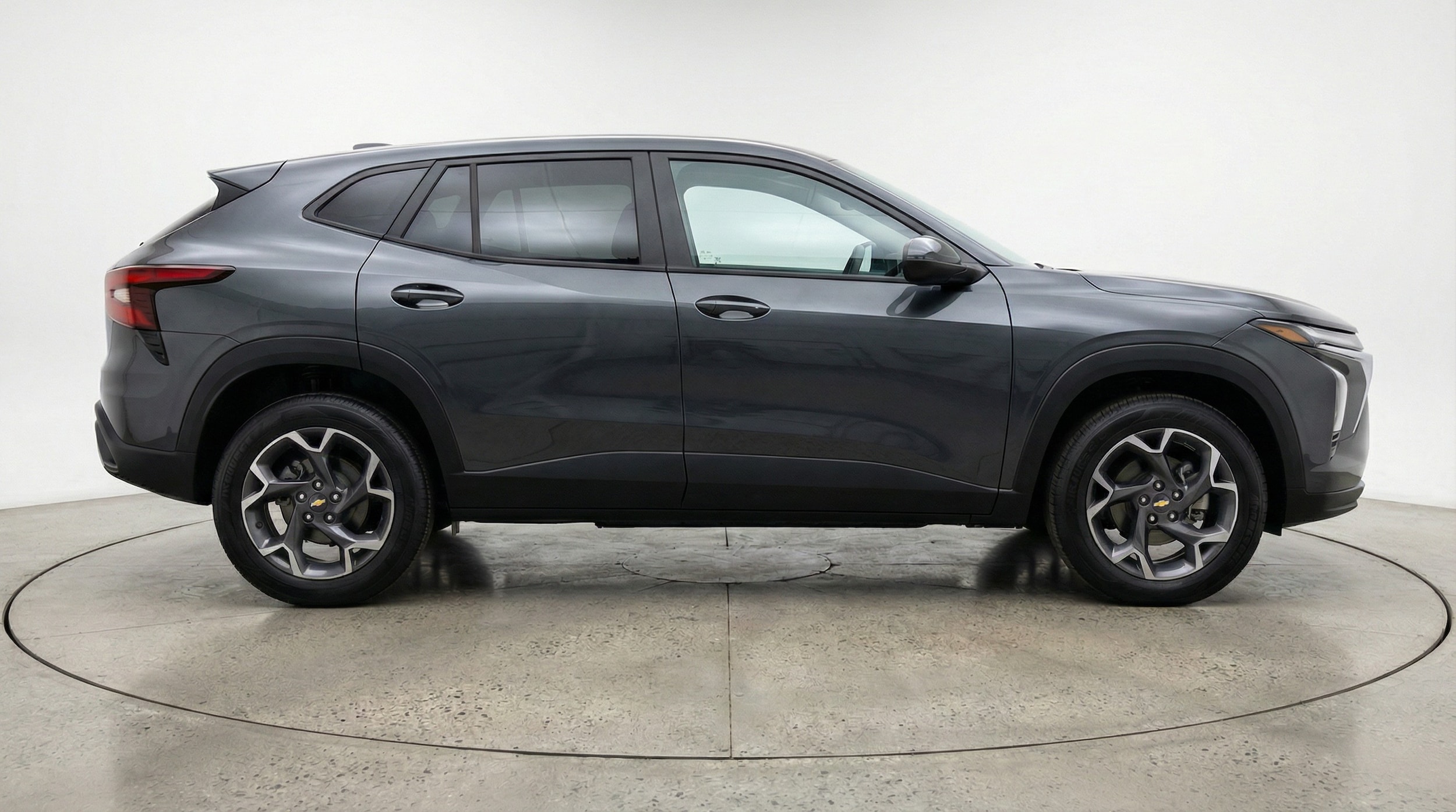 Thumbnail: 2025 Chevrolet Trax - 8