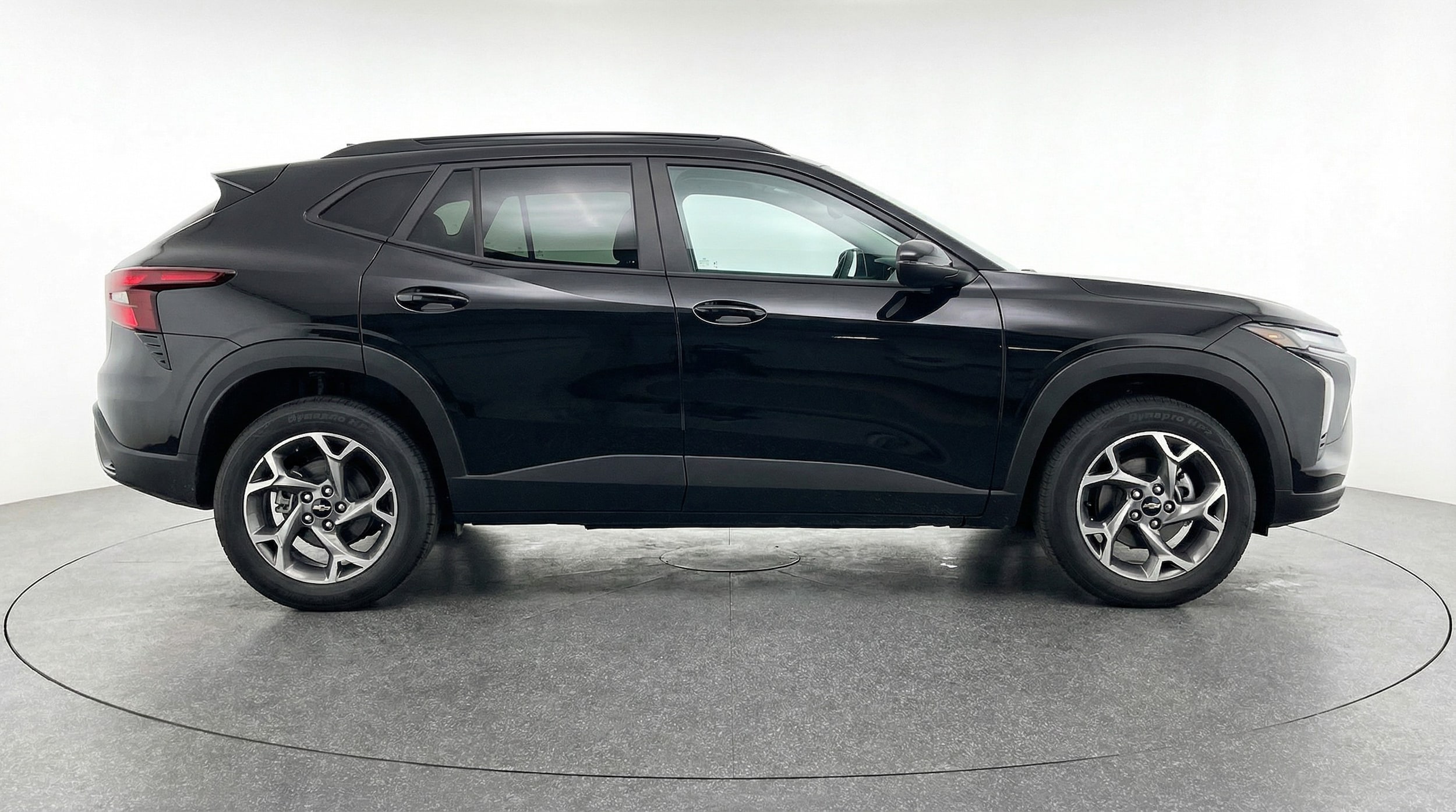 Thumbnail: 2025 Chevrolet Trax - 8