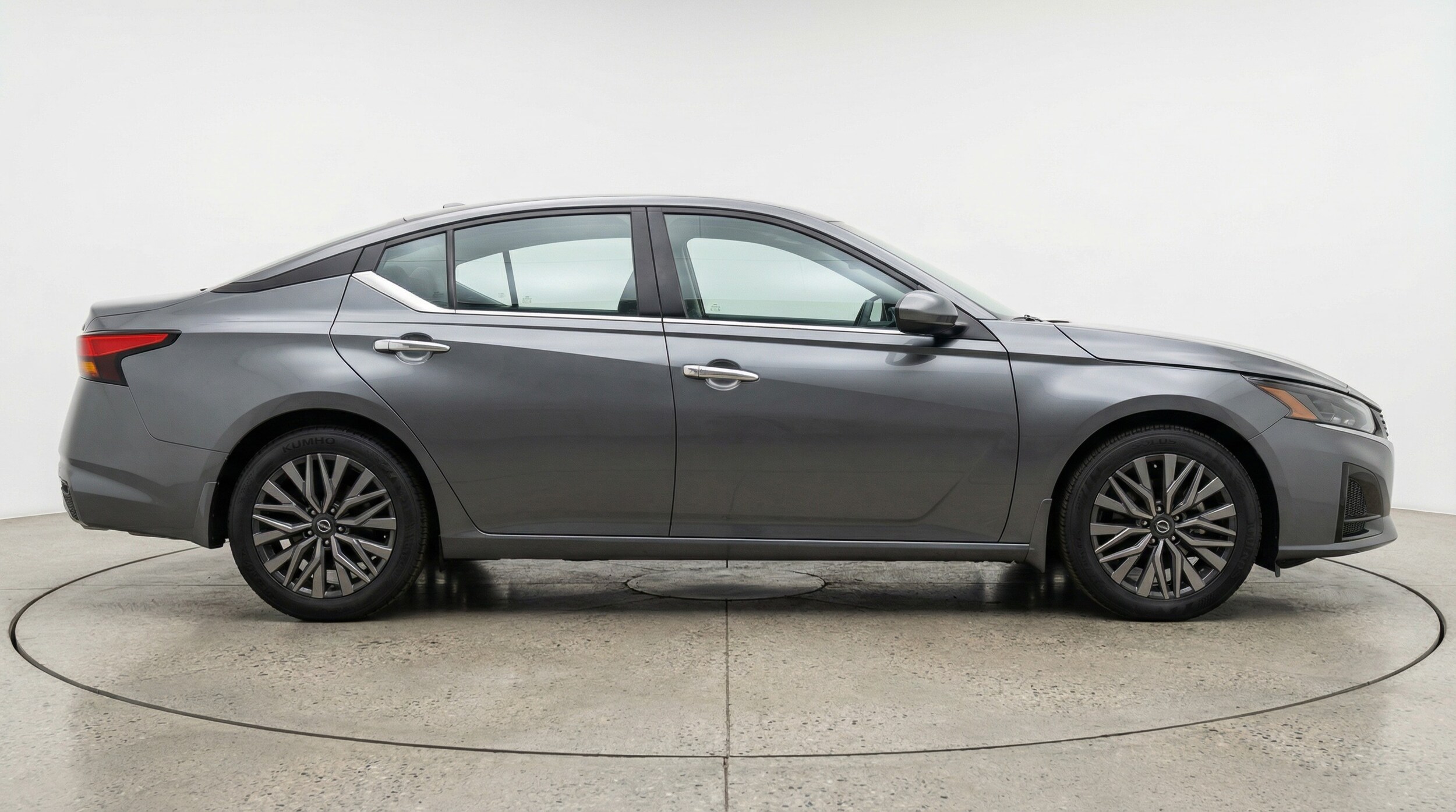 Thumbnail: 2025 Nissan Altima - 8