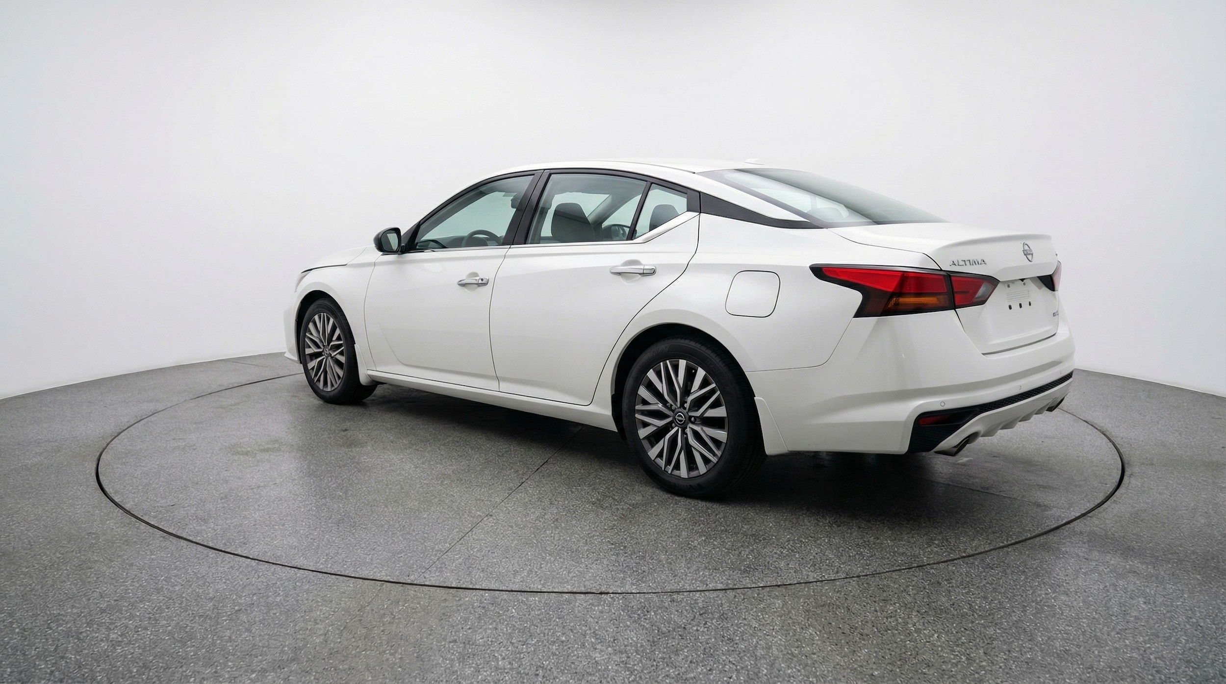 Thumbnail: 2025 Nissan Altima - 5