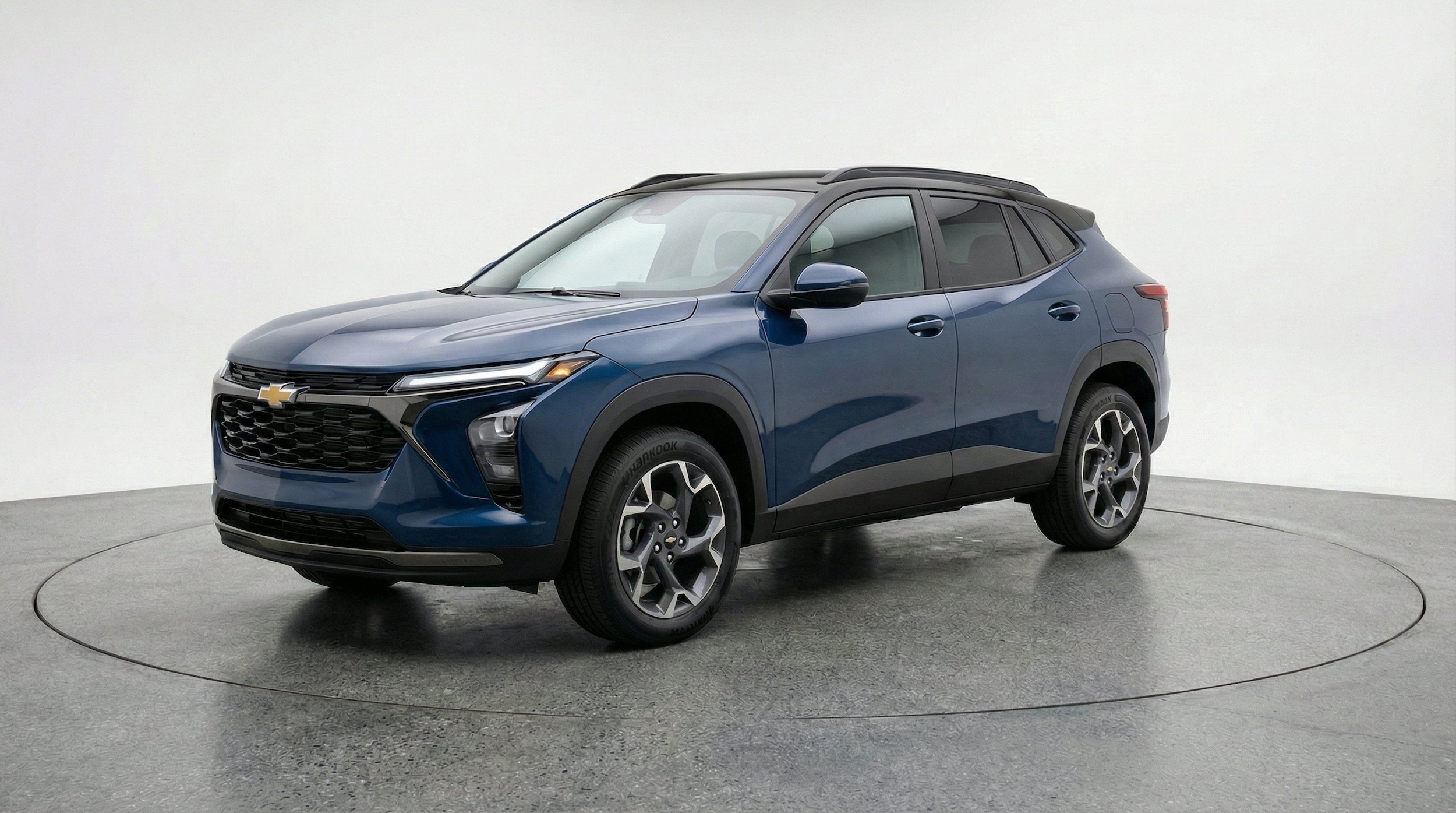 Thumbnail: 2025 Chevrolet Trax - 3