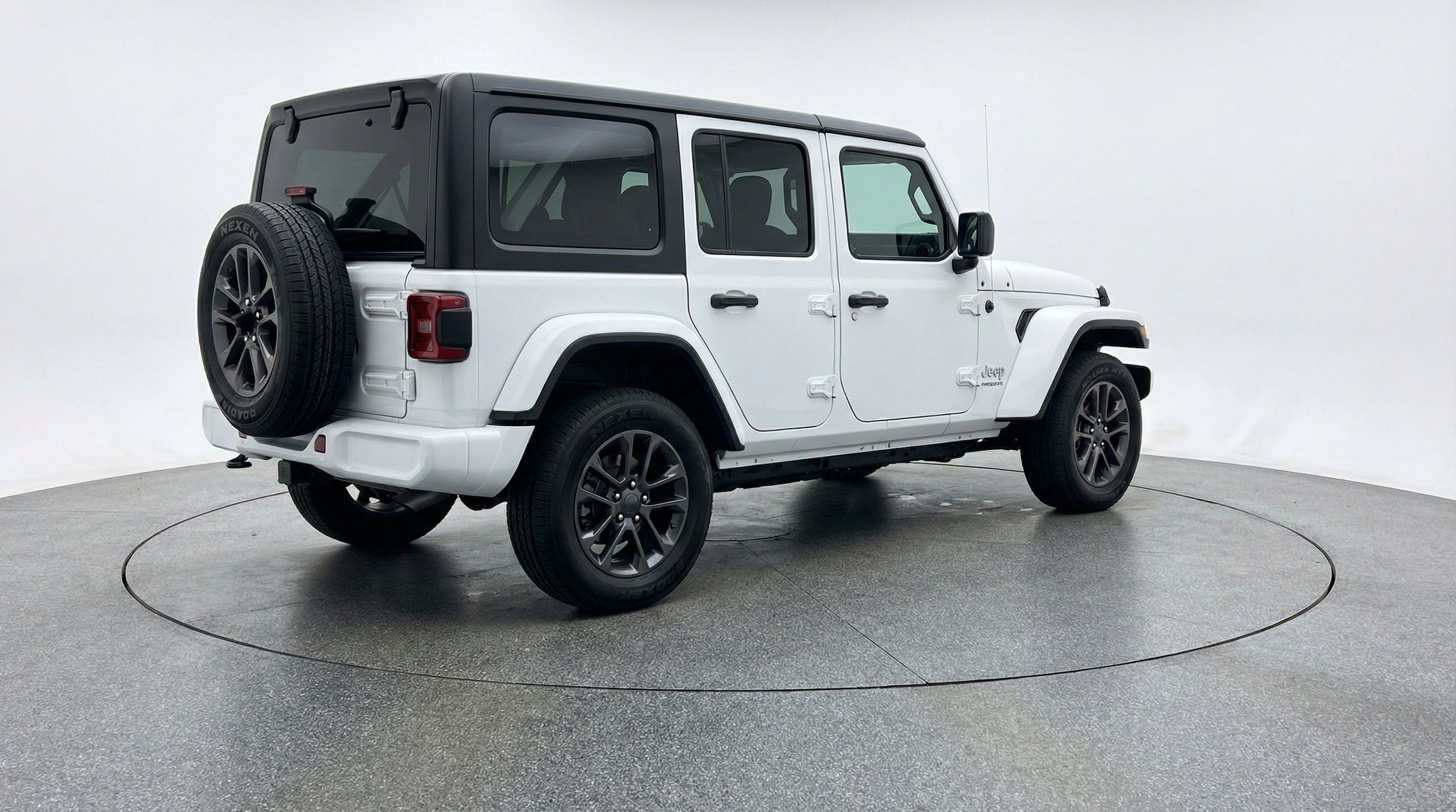 Thumbnail: 2025 Jeep Wrangler - 9