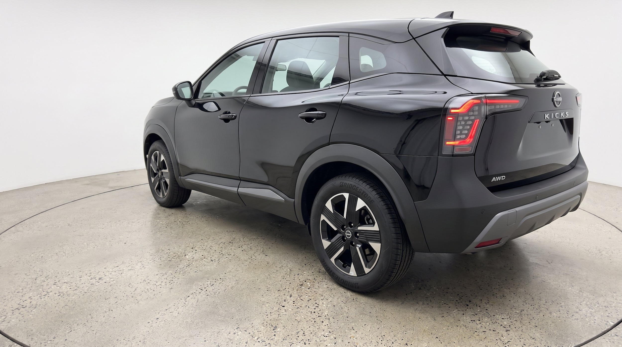 Thumbnail: 2026 Nissan Kicks - 6